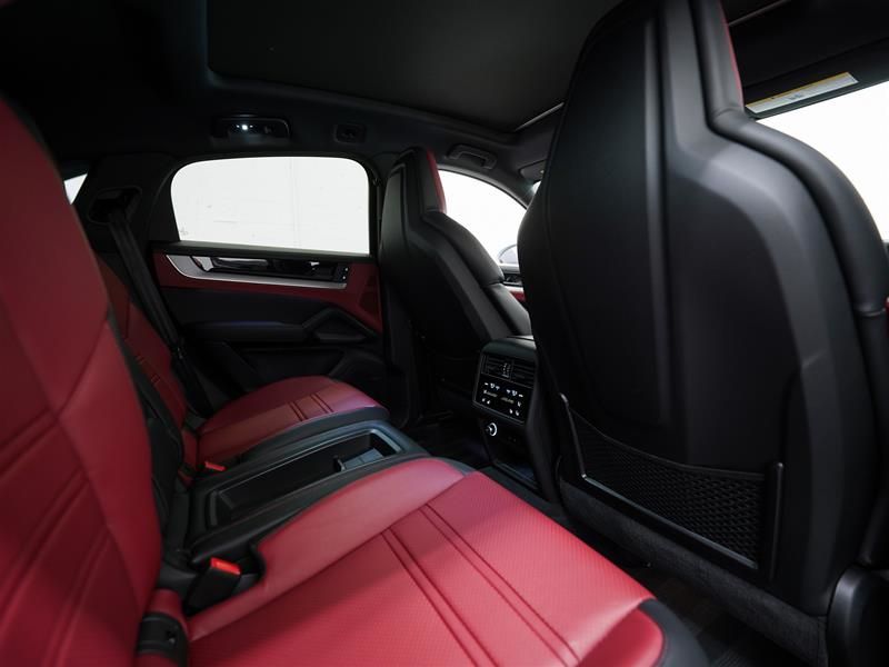 Porsche Cayenne  2025 à Vancouver, Colombie-Britannique