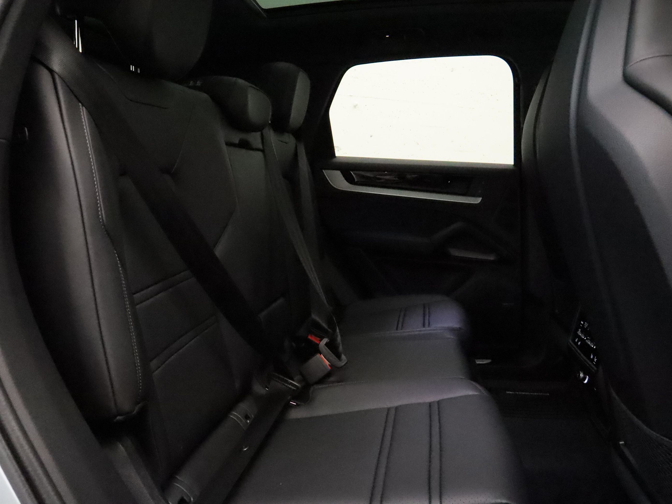 2026 Porsche Cayenne in Vancouver, British Columbia