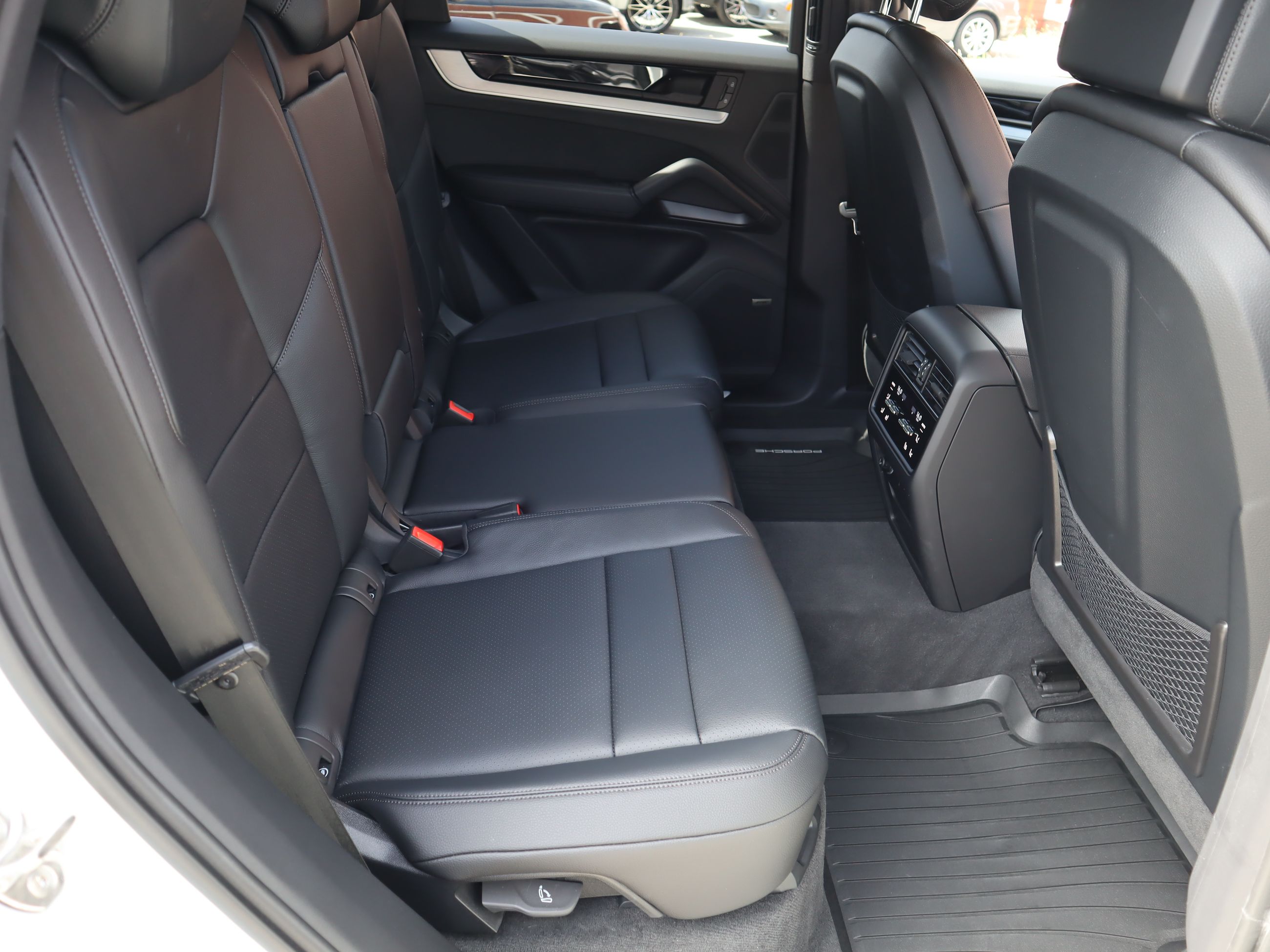 2026 Porsche Cayenne in Vancouver, British Columbia