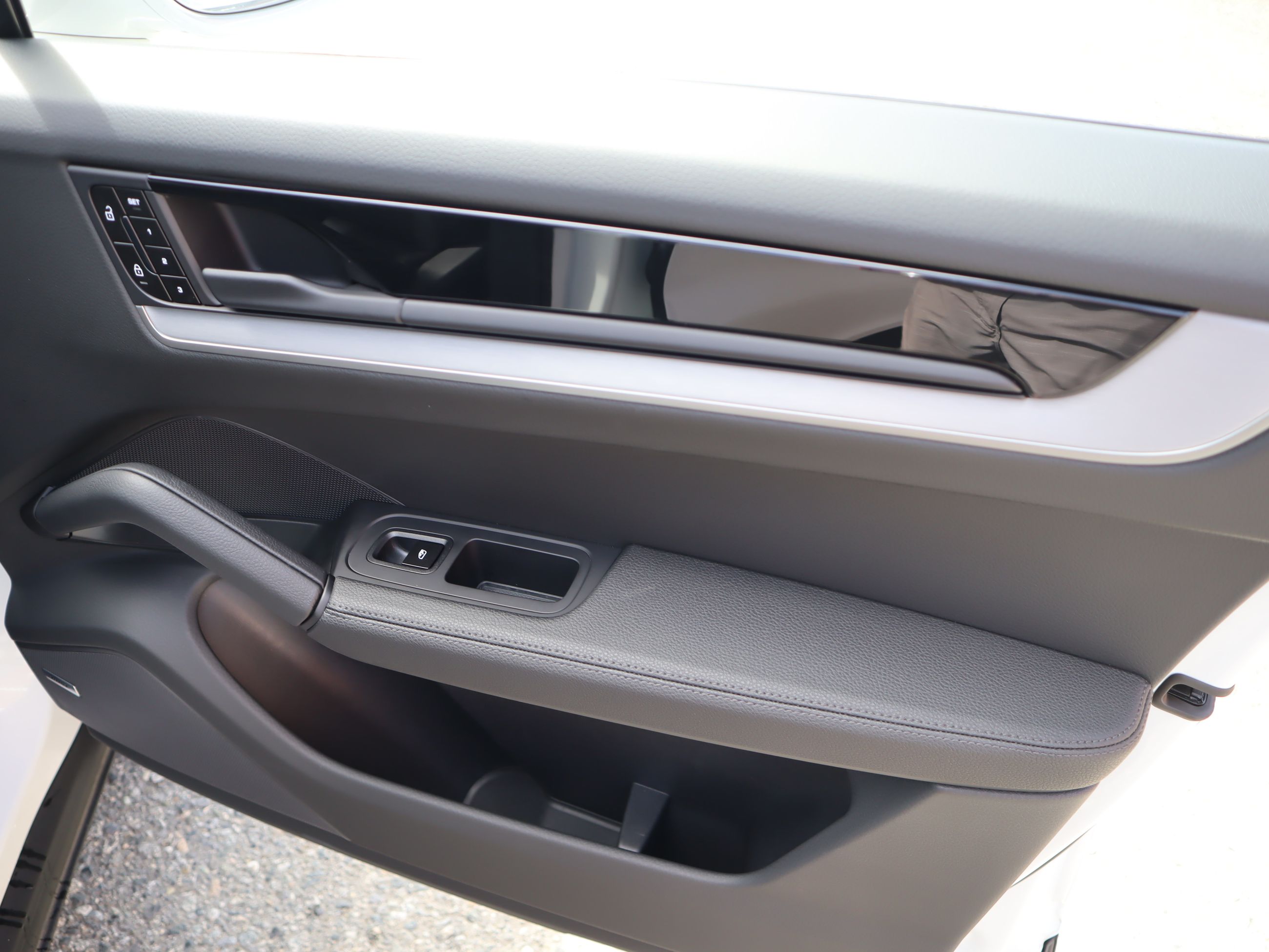 2026 Porsche Cayenne in Vancouver, British Columbia