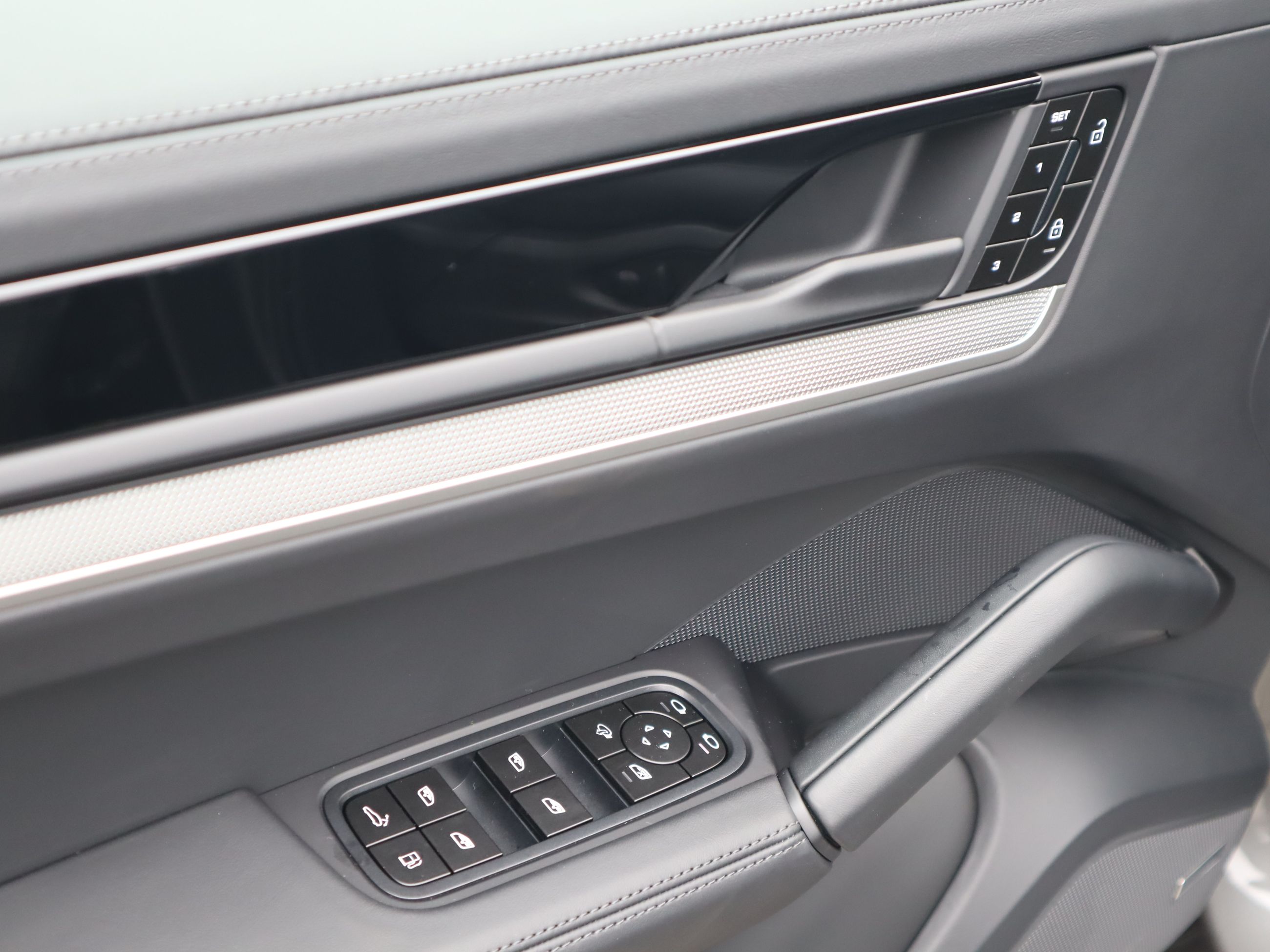 2026 Porsche Cayenne in Vancouver, British Columbia