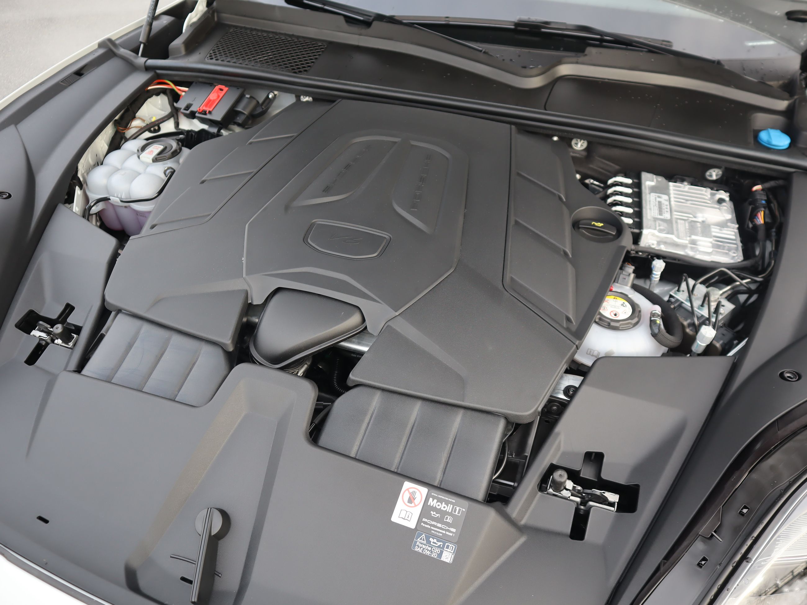2026 Porsche Cayenne in Vancouver, British Columbia