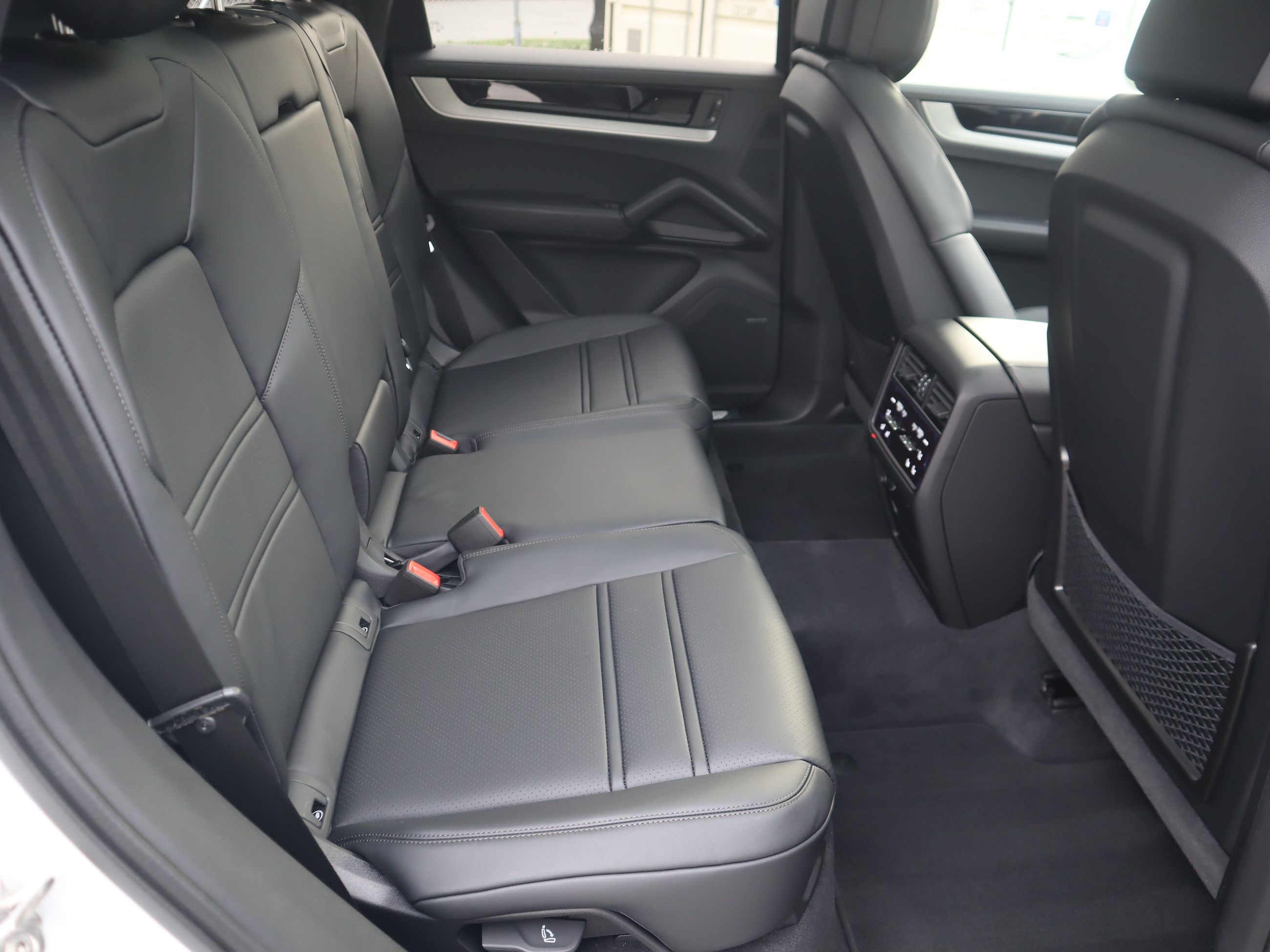 2026 Porsche Cayenne in Vancouver, British Columbia