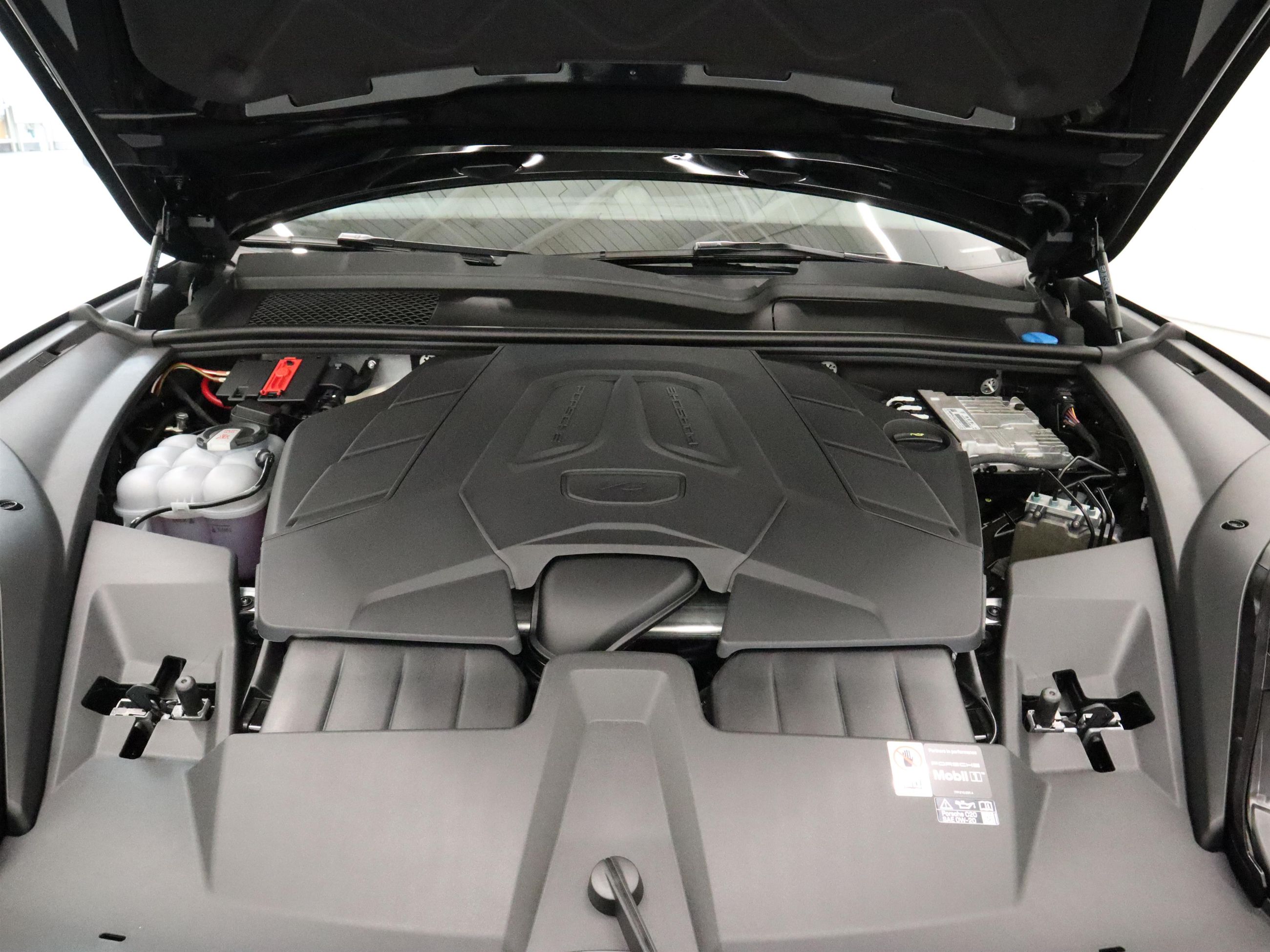 2026 Porsche Cayenne in Vancouver, British Columbia