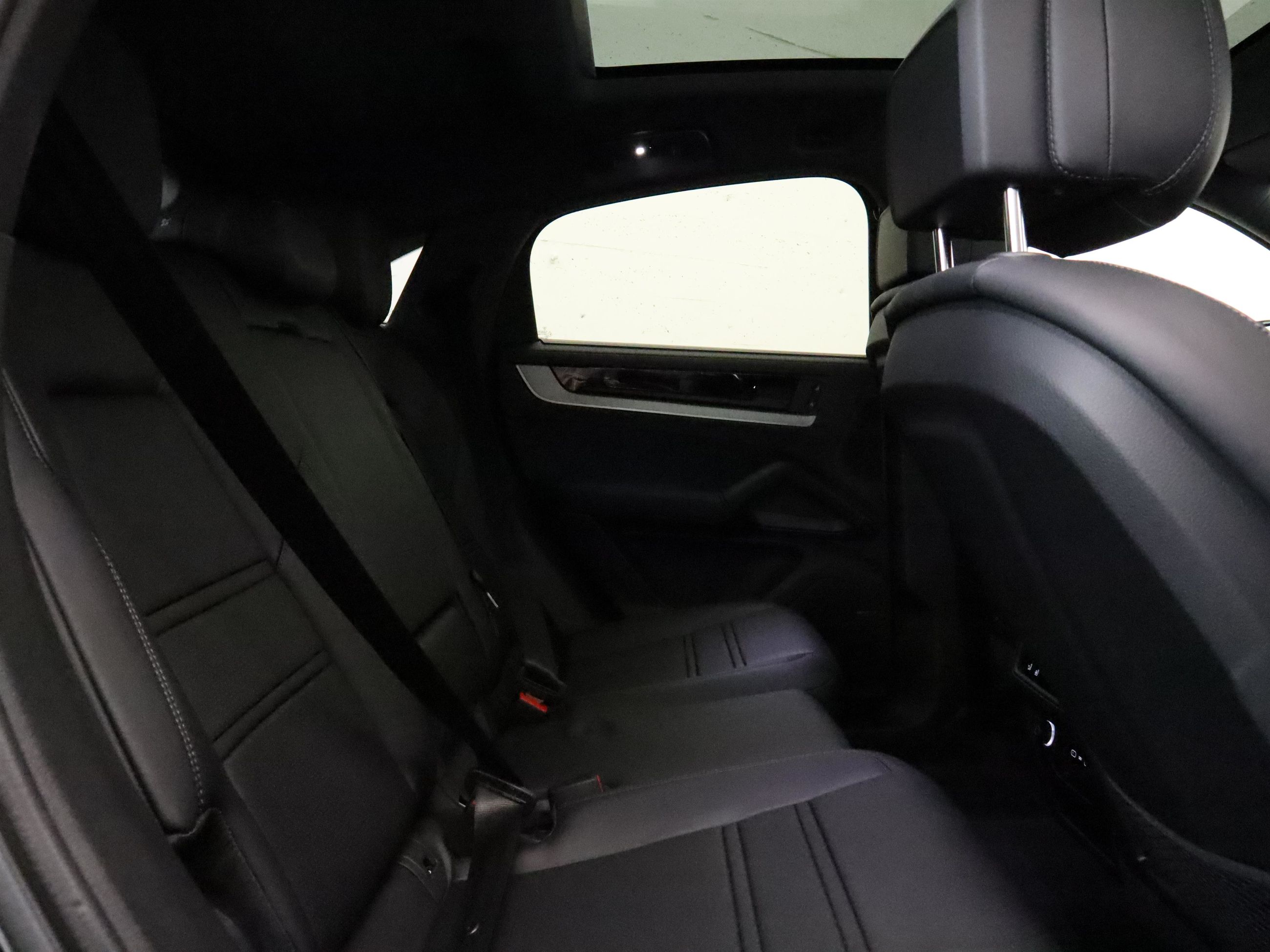 2026 Porsche Cayenne in Vancouver, British Columbia