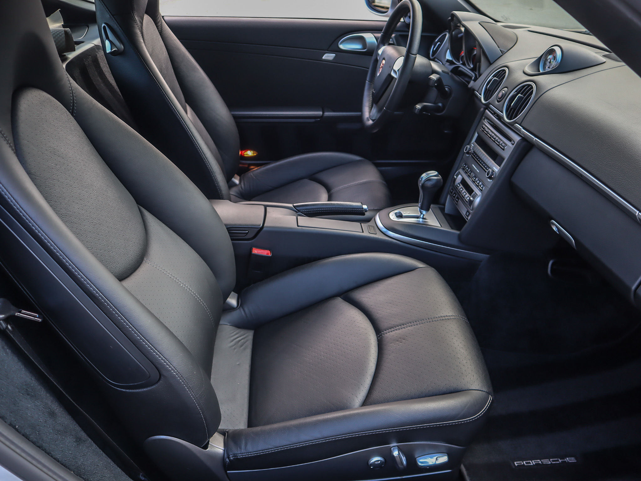 2006 Porsche Cayman in Vancouver, British Columbia