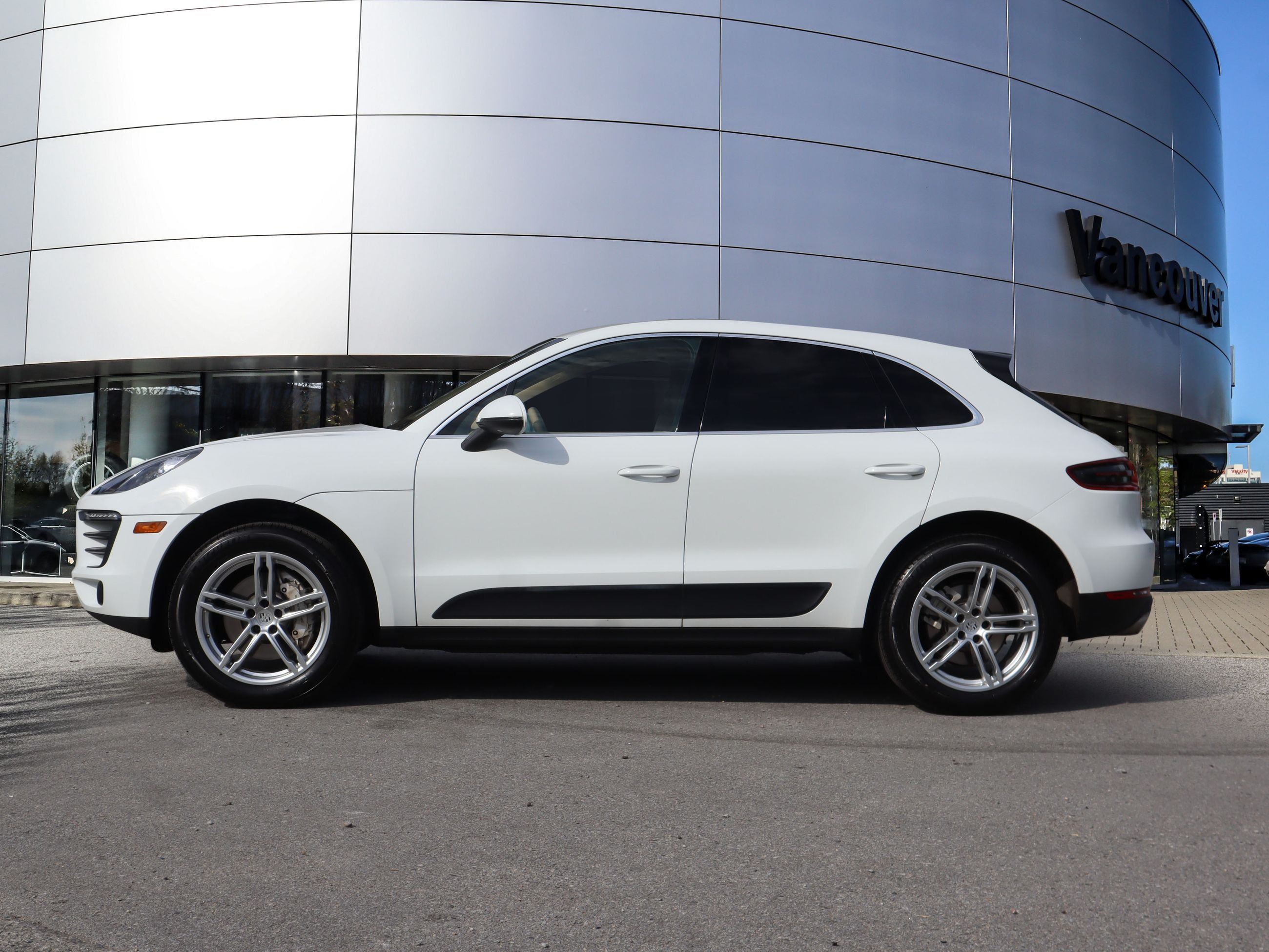 Porsche Macan  2015 à Vancouver, Colombie-Britannique
