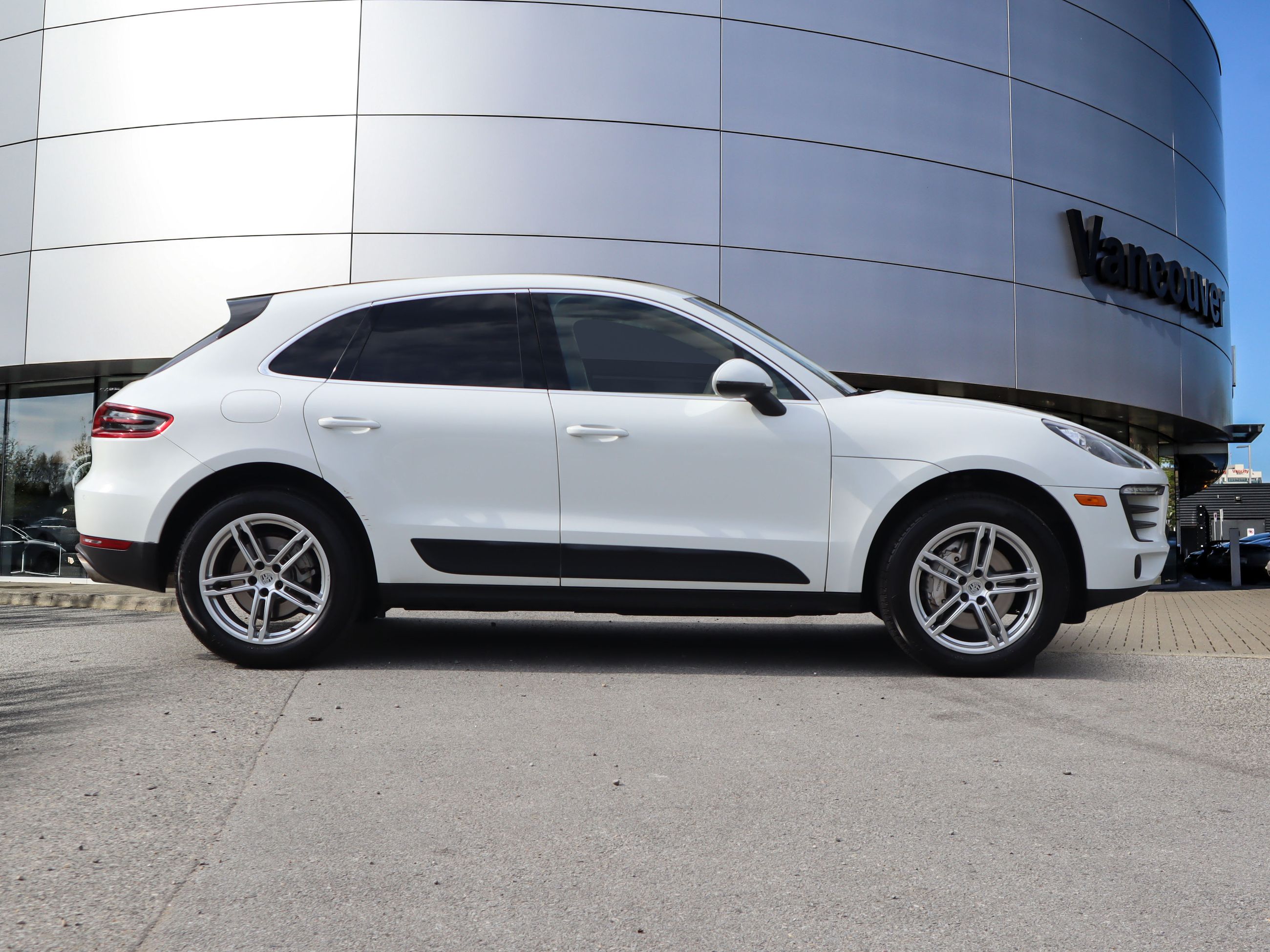 Porsche Macan  2015 à Vancouver, Colombie-Britannique