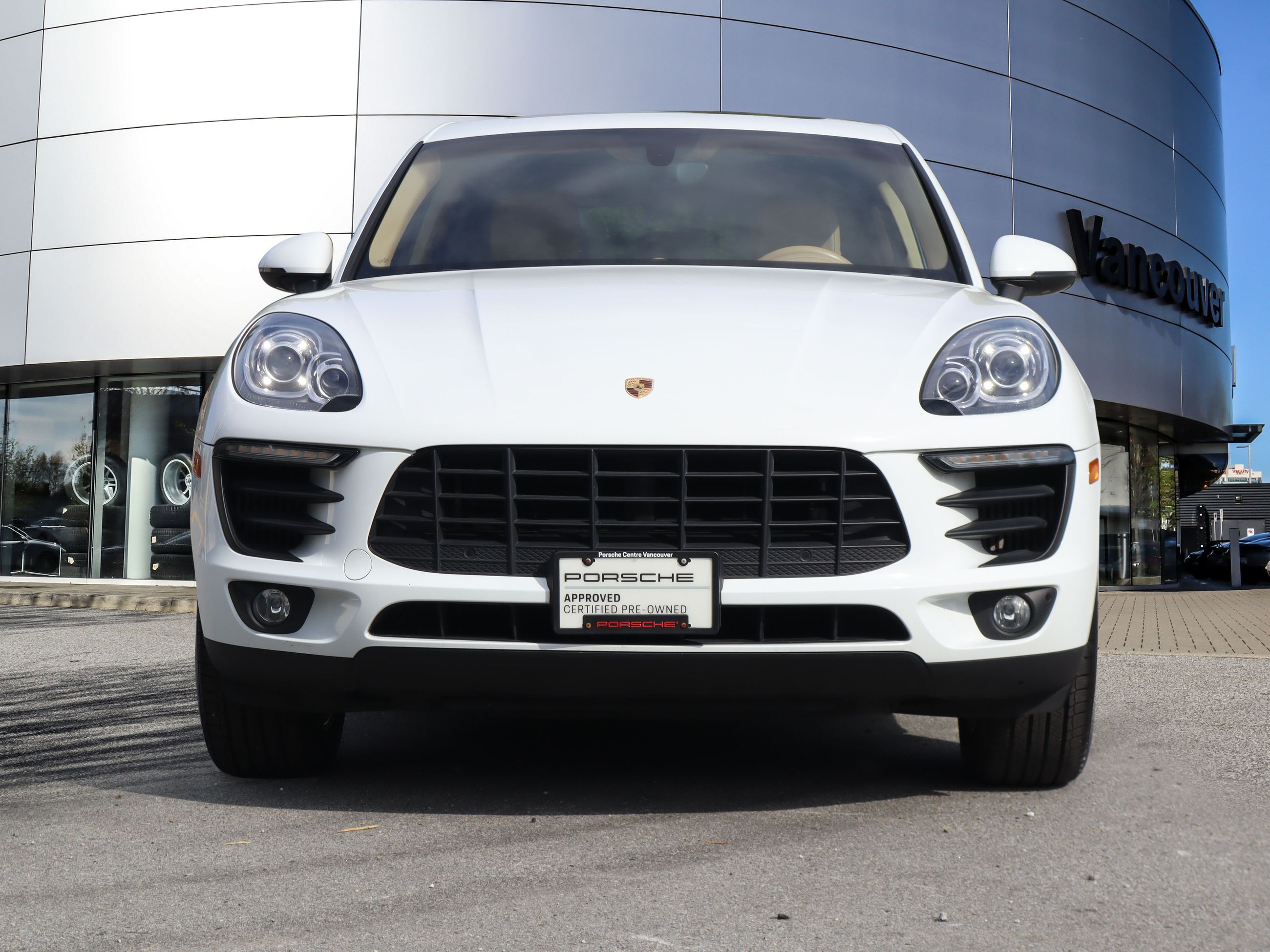 Porsche Macan  2015 à Vancouver, Colombie-Britannique