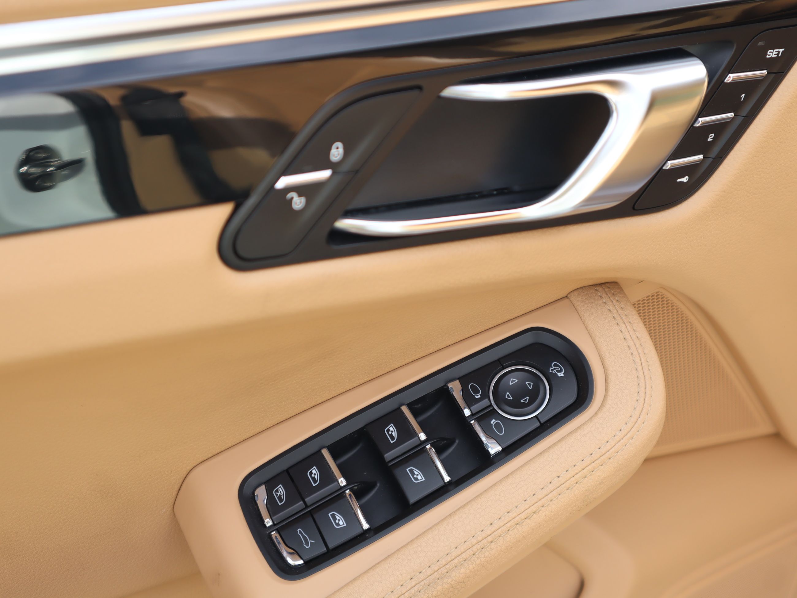 Porsche Macan  2015 à Vancouver, Colombie-Britannique