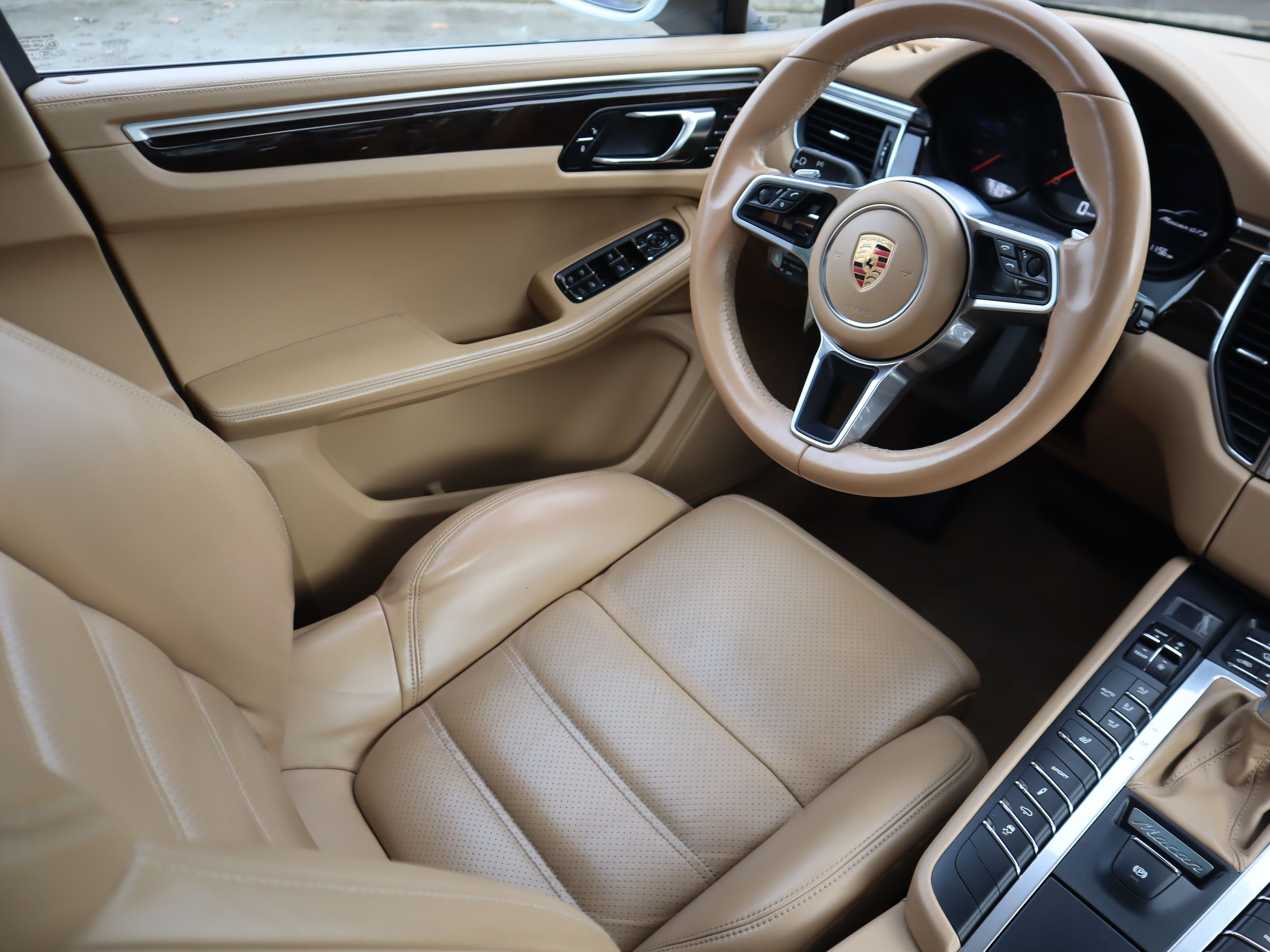 Porsche Macan  2017 à Vancouver, Colombie-Britannique