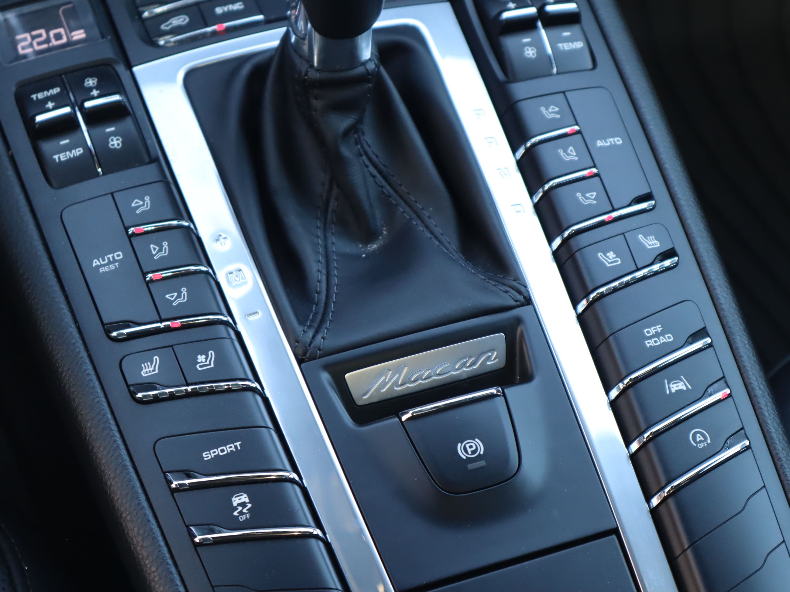 2018 Porsche Macan in Vancouver, British Columbia