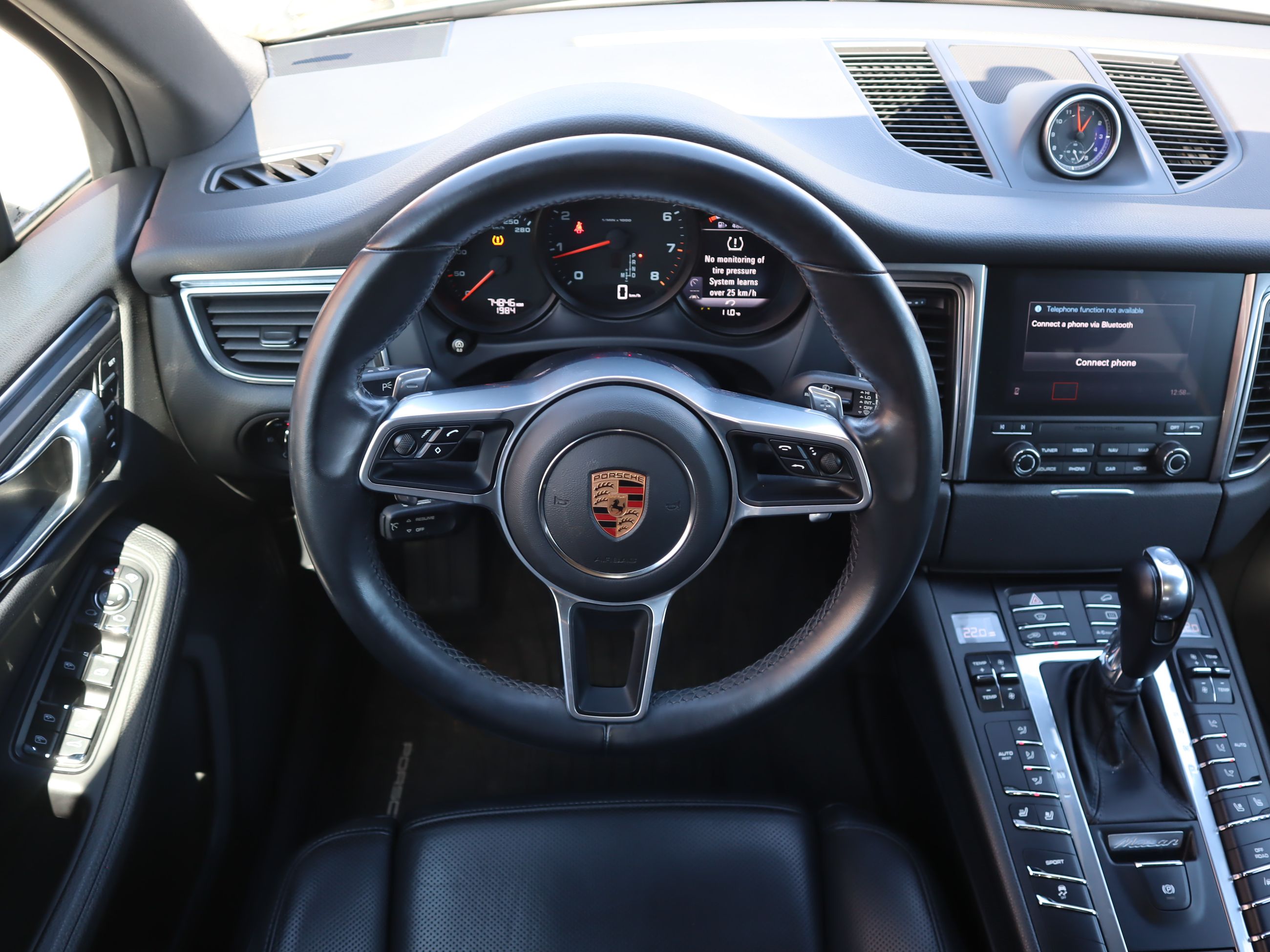 2018 Porsche Macan in Vancouver, British Columbia