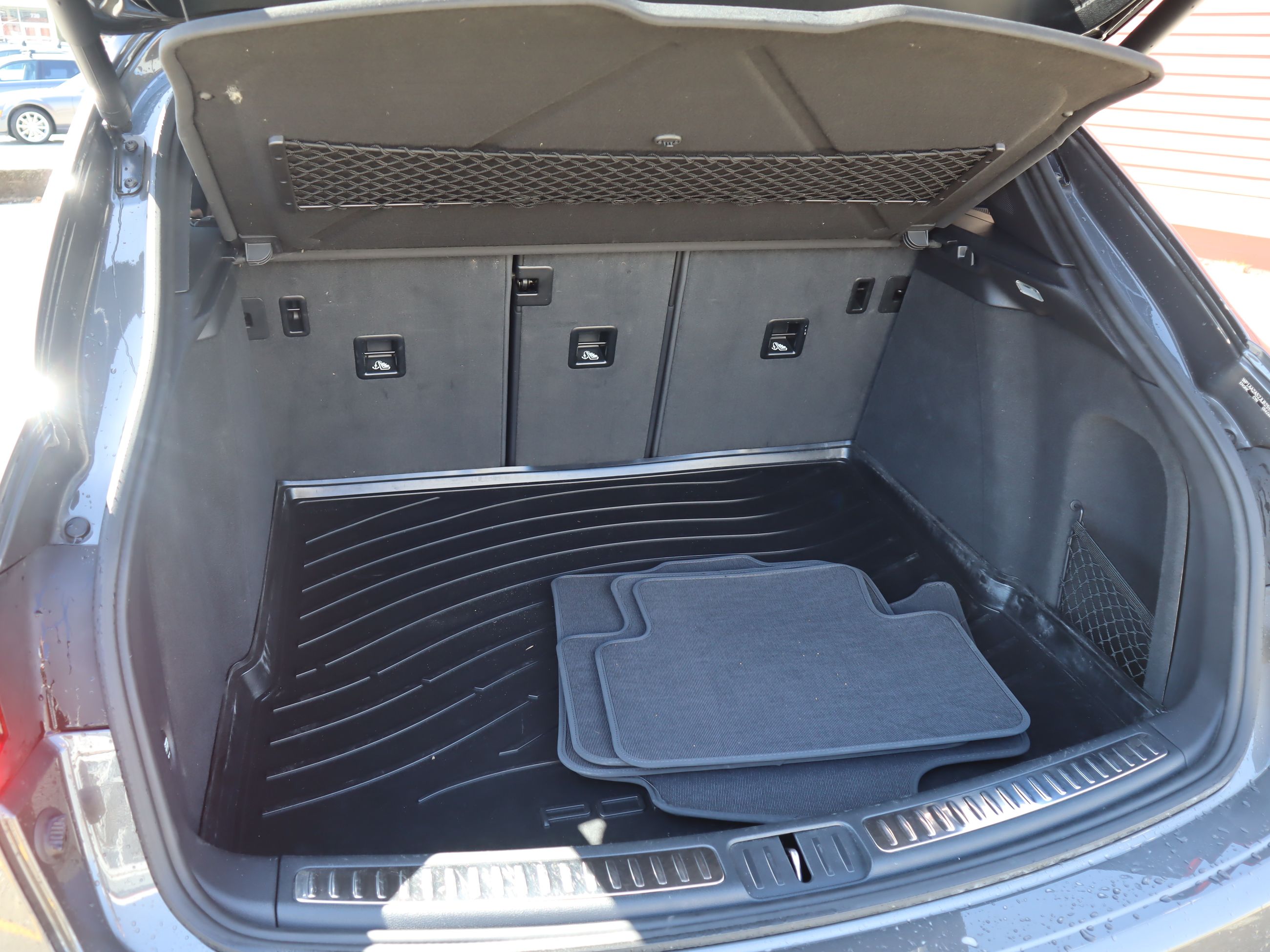 2018 Porsche Macan in Vancouver, British Columbia