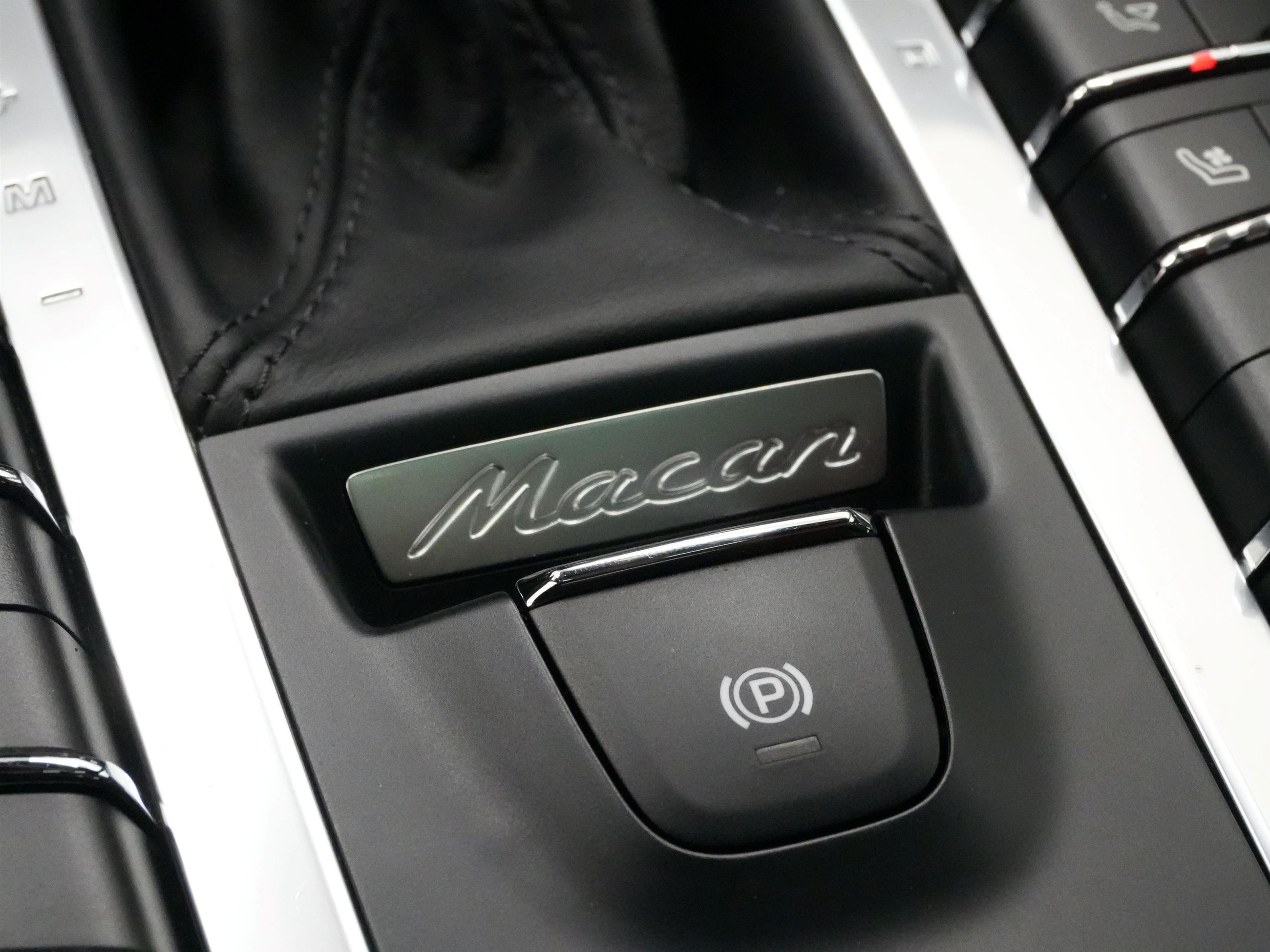 2018 Porsche Macan in Vancouver, British Columbia