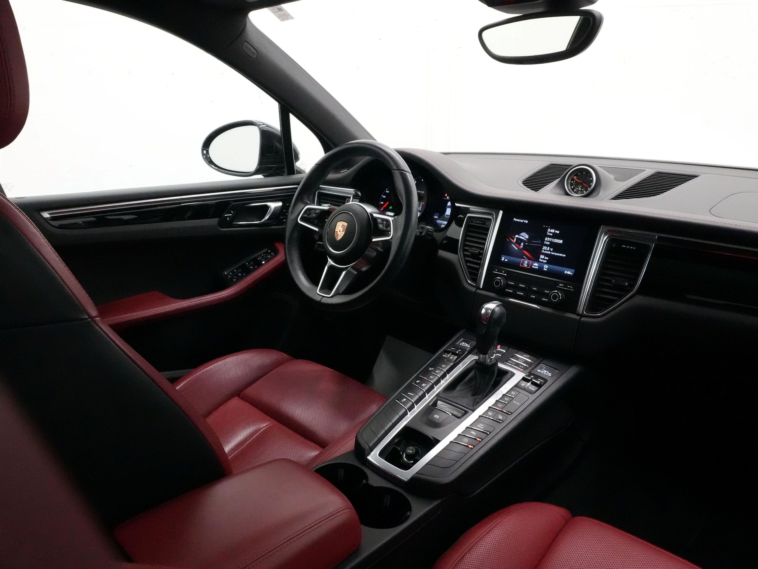 2018 Porsche Macan in Vancouver, British Columbia