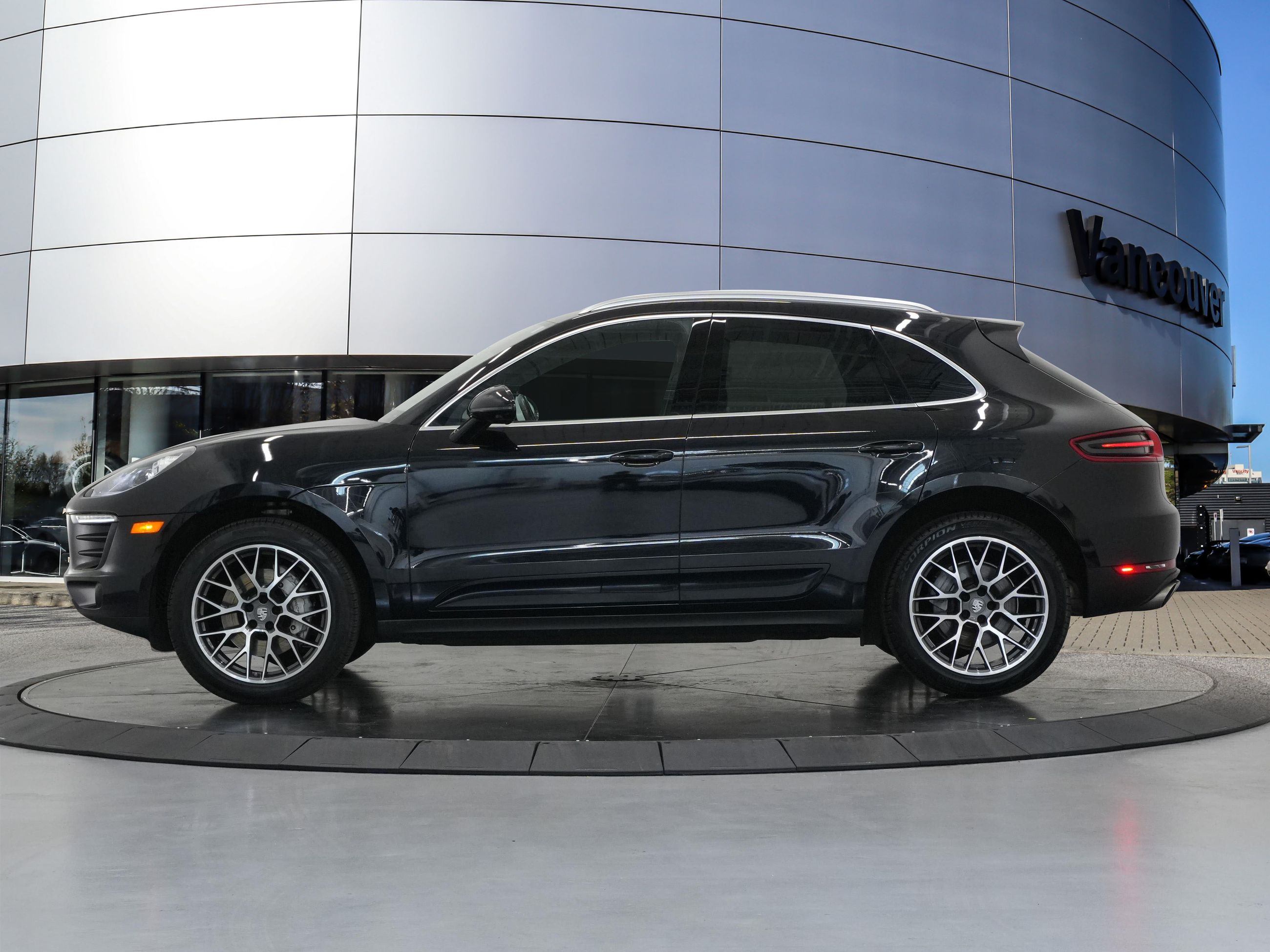 2018 Porsche Macan in Vancouver, British Columbia