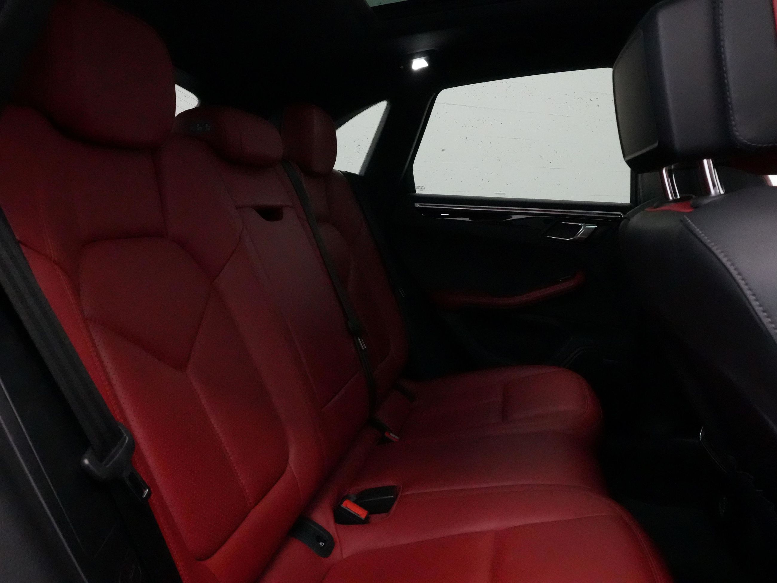 2018 Porsche Macan in Vancouver, British Columbia