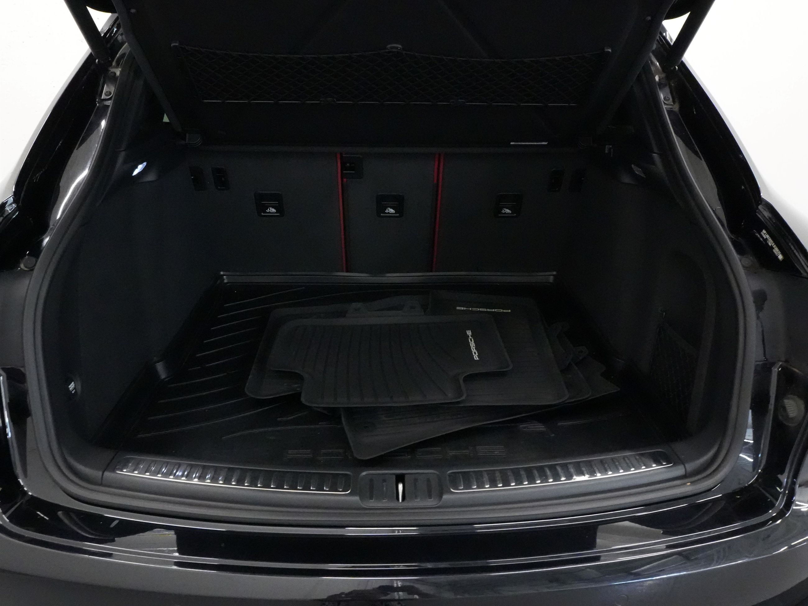 2018 Porsche Macan in Vancouver, British Columbia