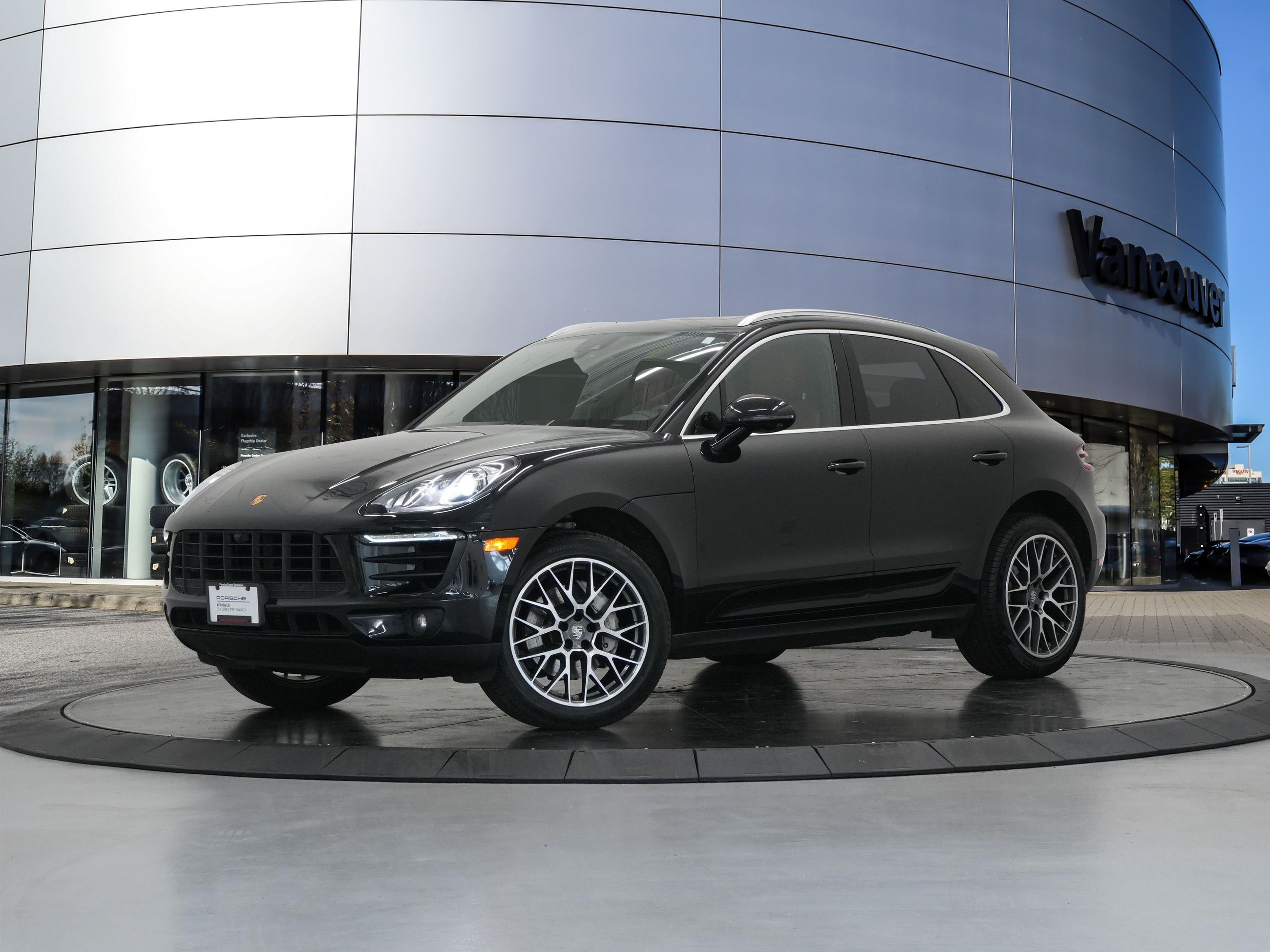2018 Porsche Macan in Vancouver, British Columbia