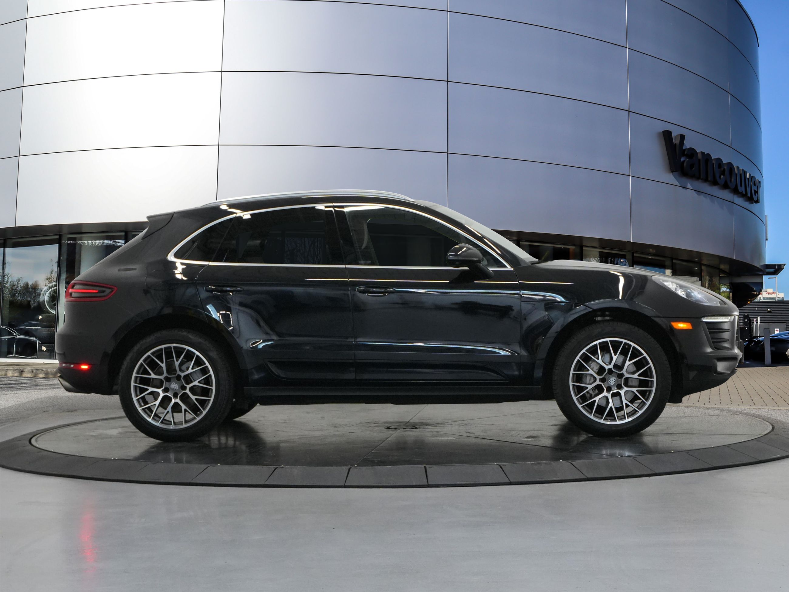 2018 Porsche Macan in Vancouver, British Columbia