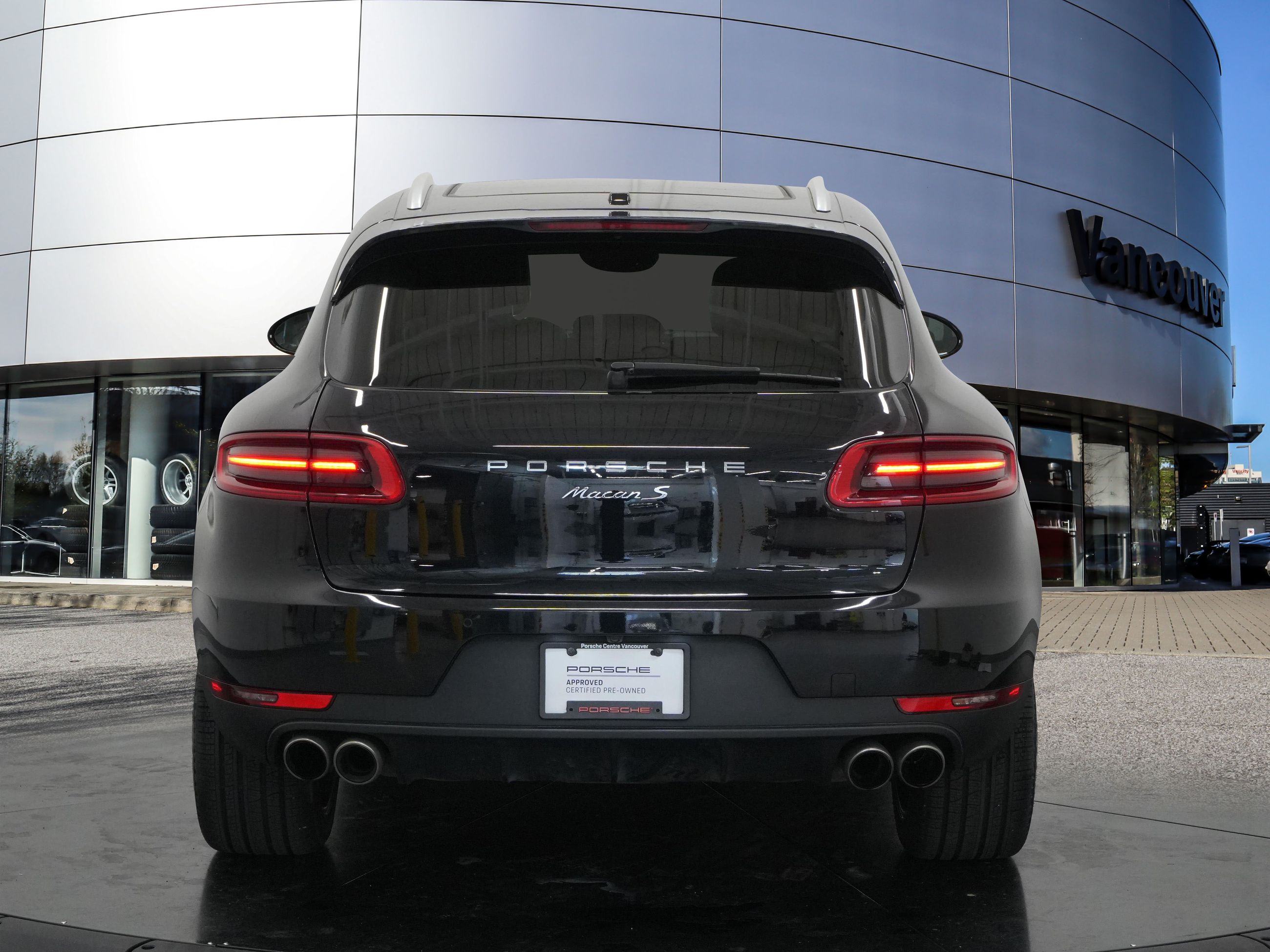 2018 Porsche Macan in Vancouver, British Columbia