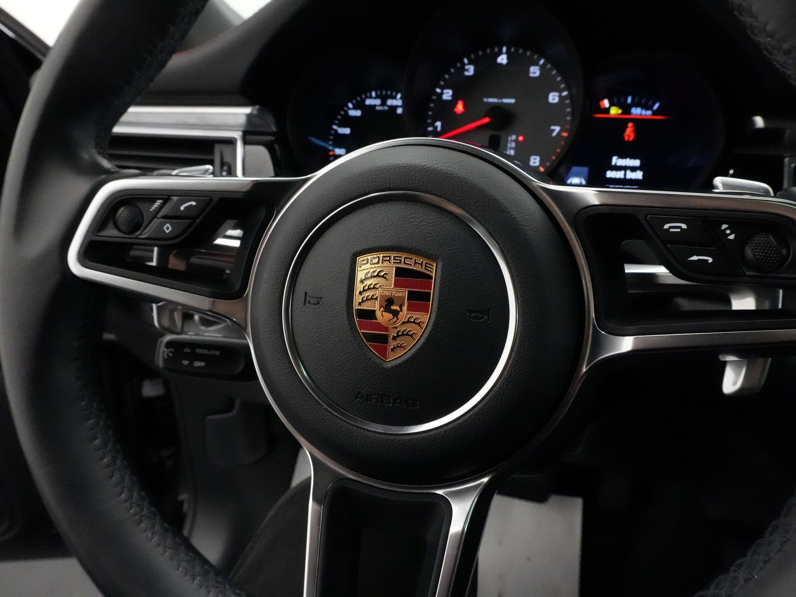 2018 Porsche Macan in Vancouver, British Columbia