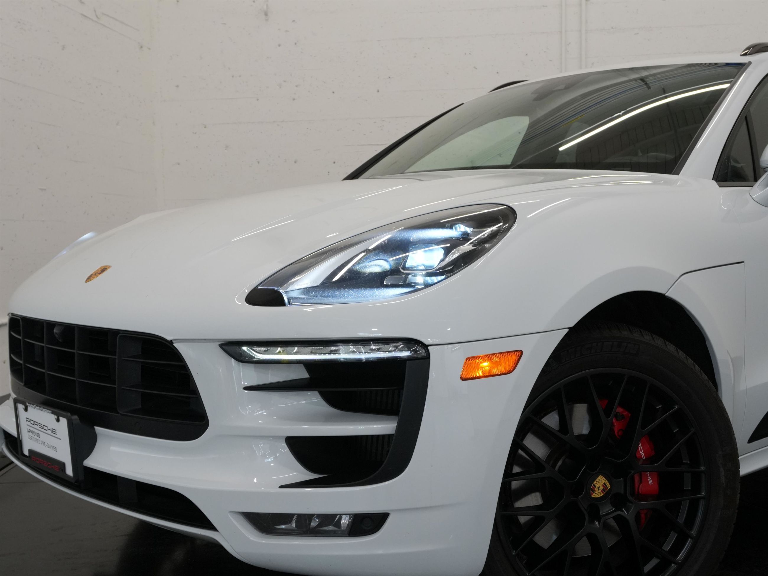 2018 Porsche Macan in Vancouver, British Columbia