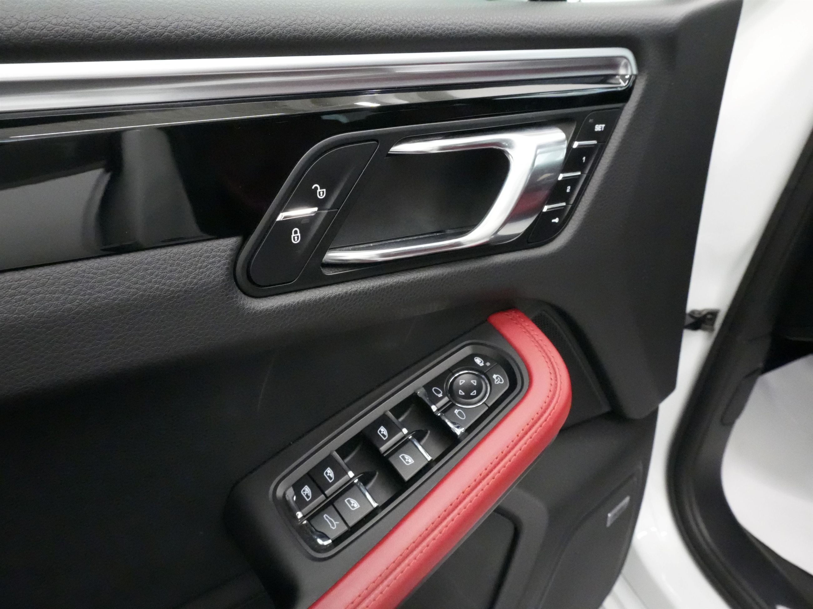 2018 Porsche Macan in Vancouver, British Columbia