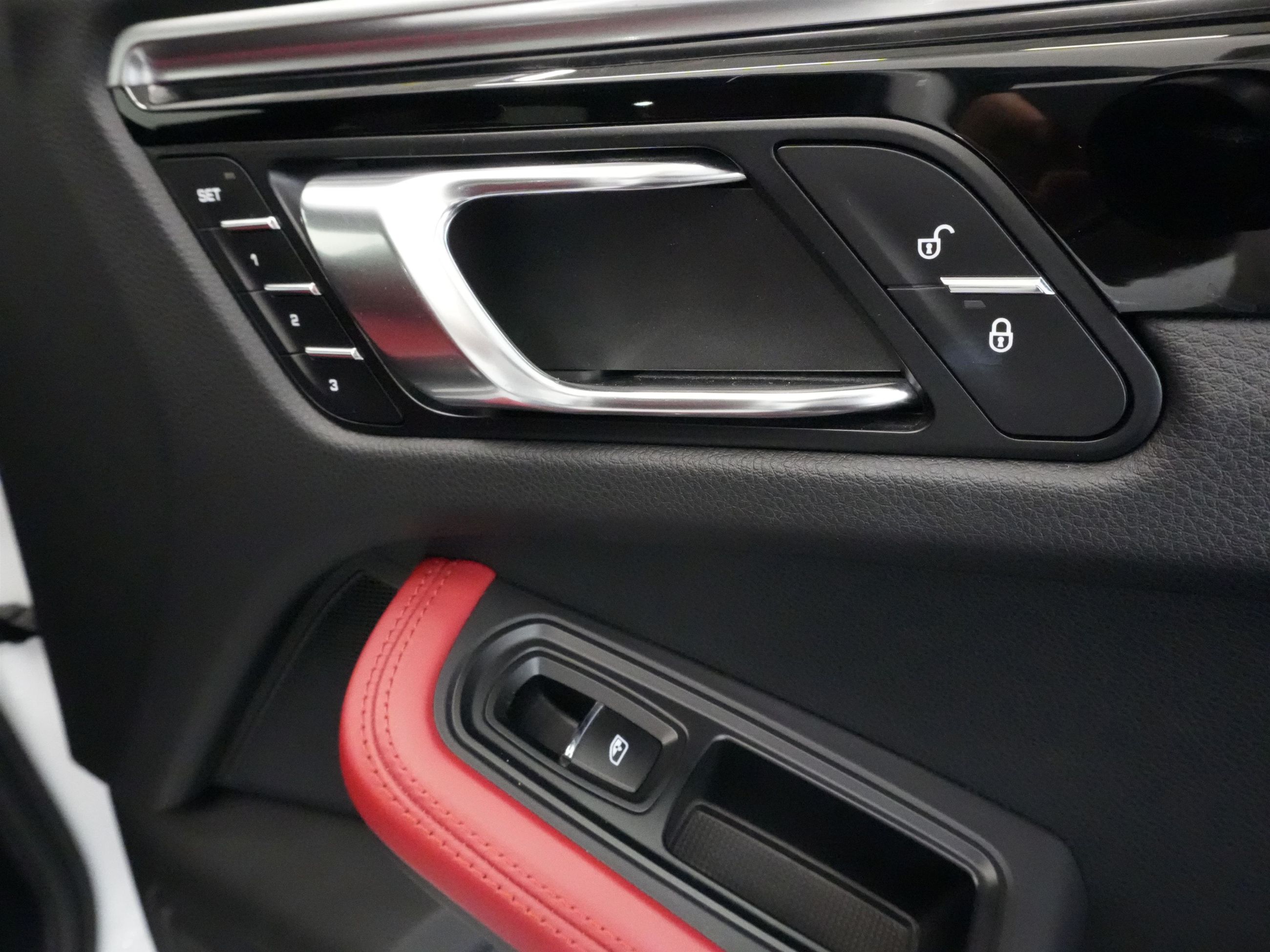 2018 Porsche Macan in Vancouver, British Columbia
