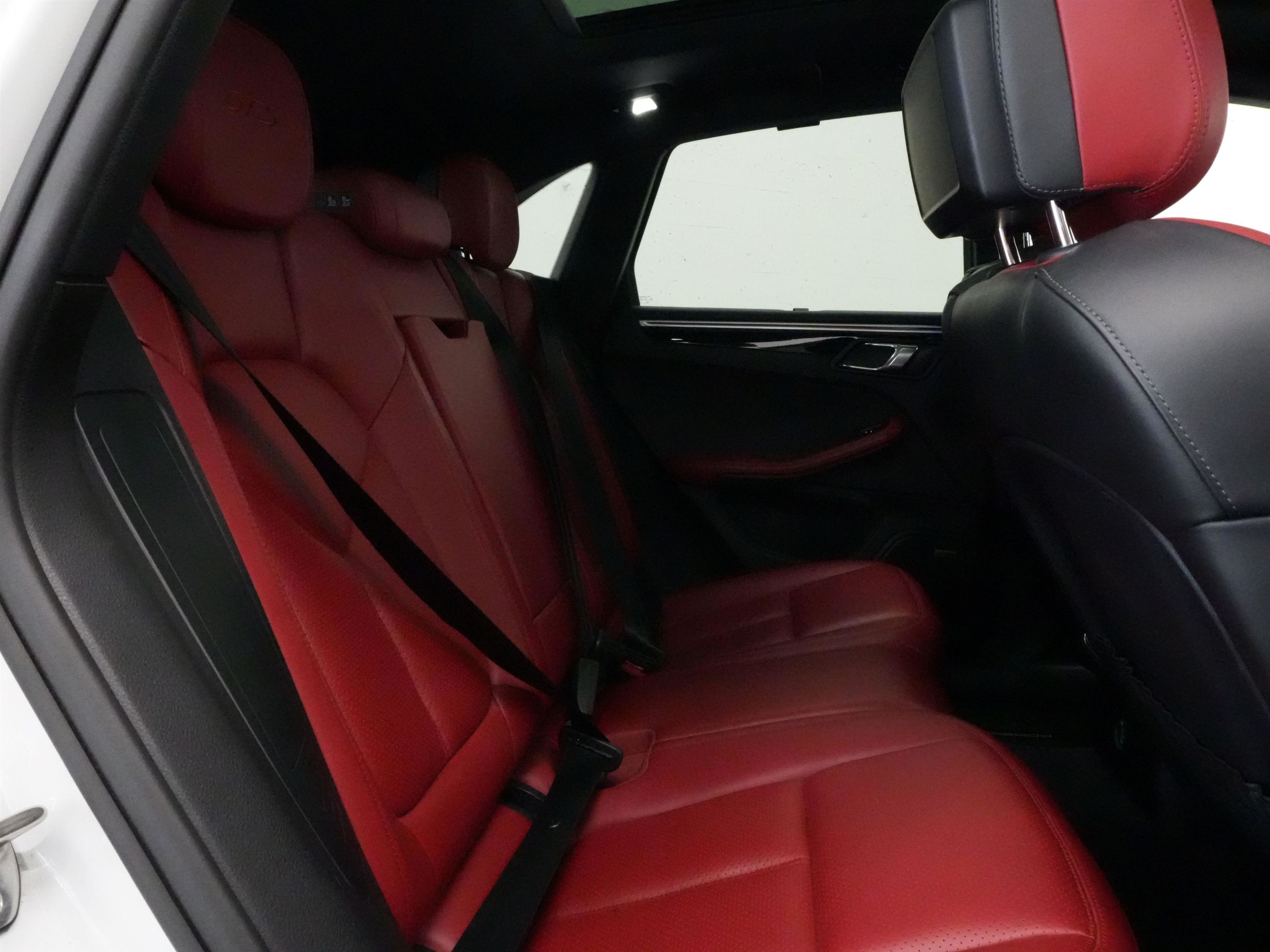 2018 Porsche Macan in Vancouver, British Columbia
