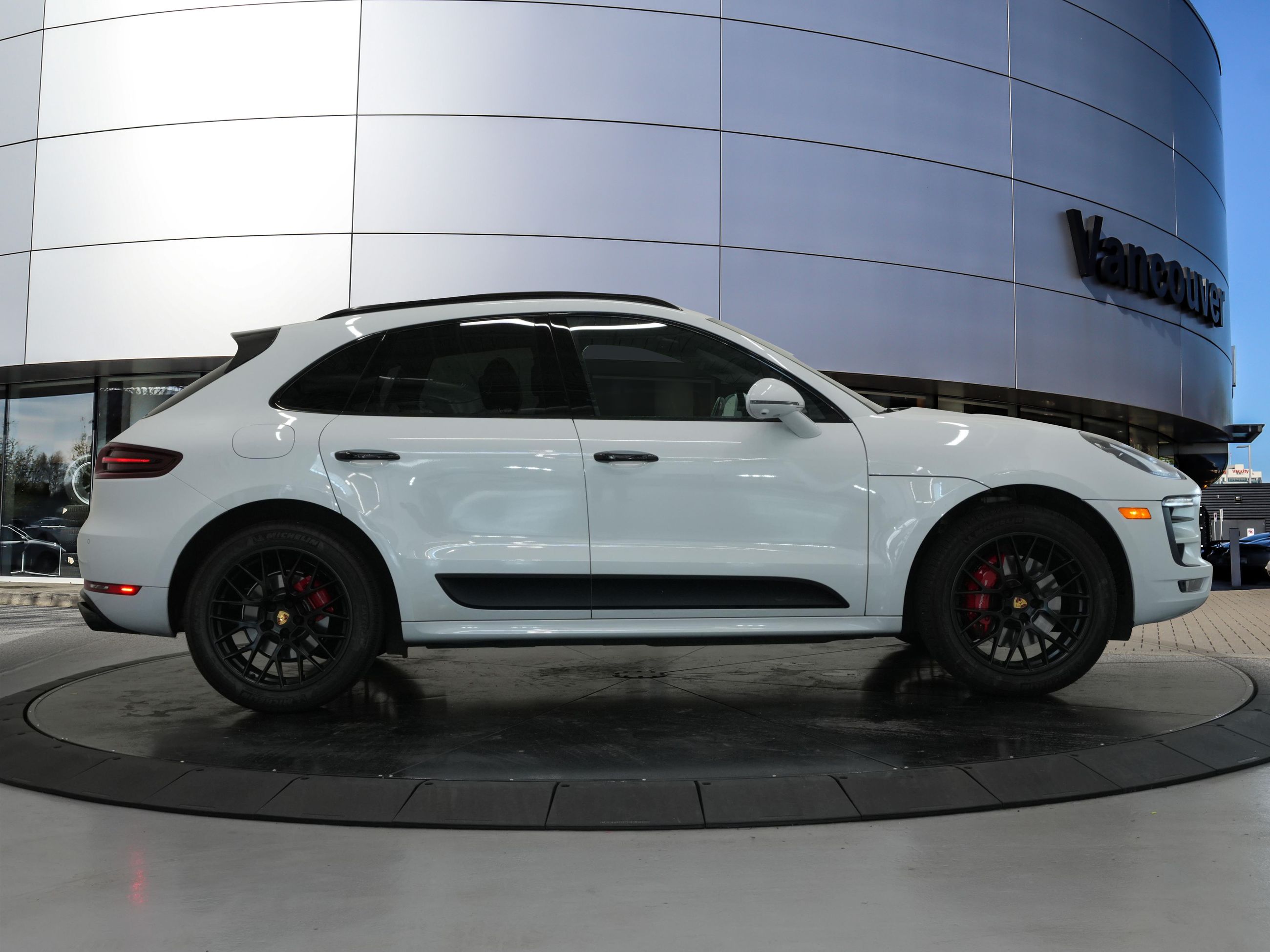 2018 Porsche Macan in Vancouver, British Columbia