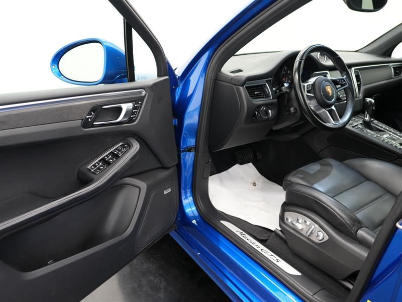 Porsche Macan  2018 à Vancouver, Colombie-Britannique
