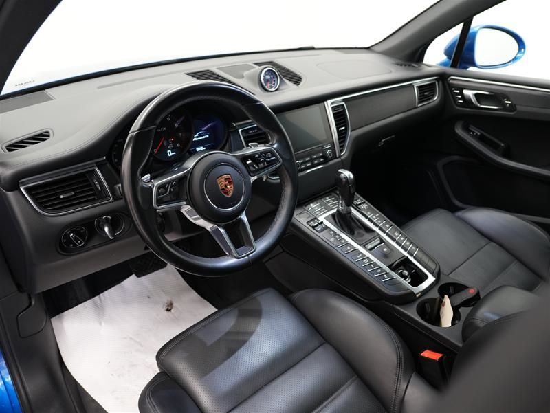 Porsche Macan  2018 à Vancouver, Colombie-Britannique