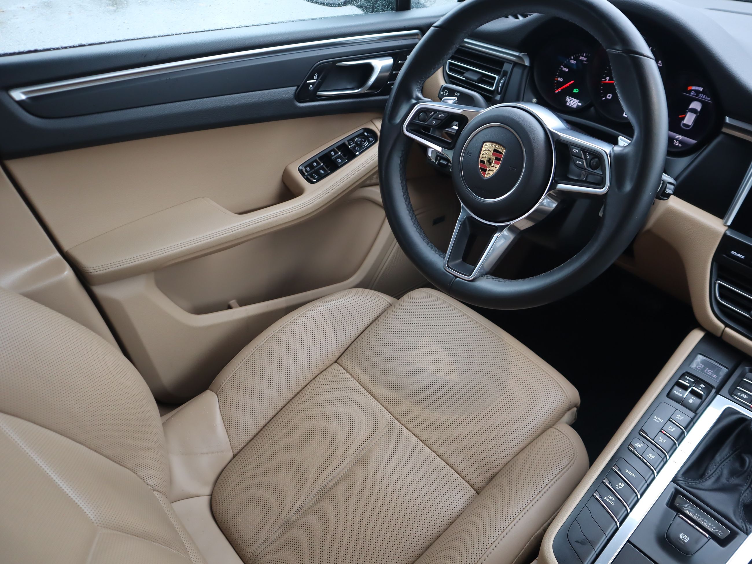 Porsche Macan  2019 à Vancouver, Colombie-Britannique