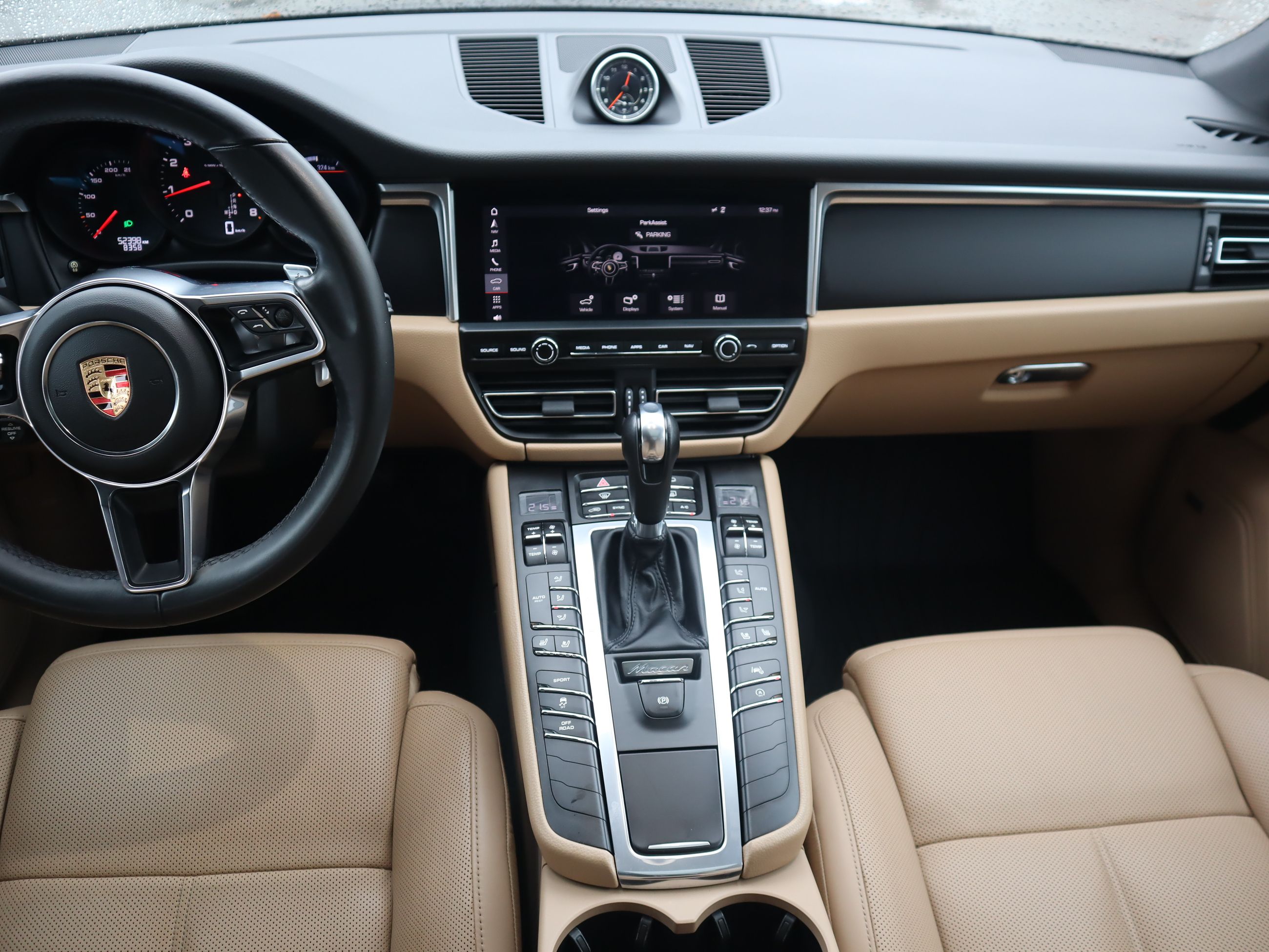 Porsche Macan  2019 à Vancouver, Colombie-Britannique