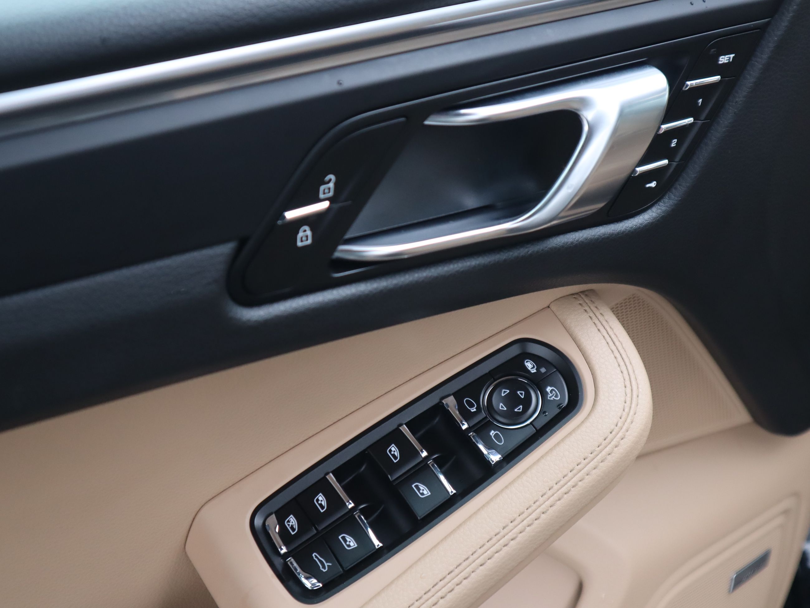 Porsche Macan  2019 à Vancouver, Colombie-Britannique