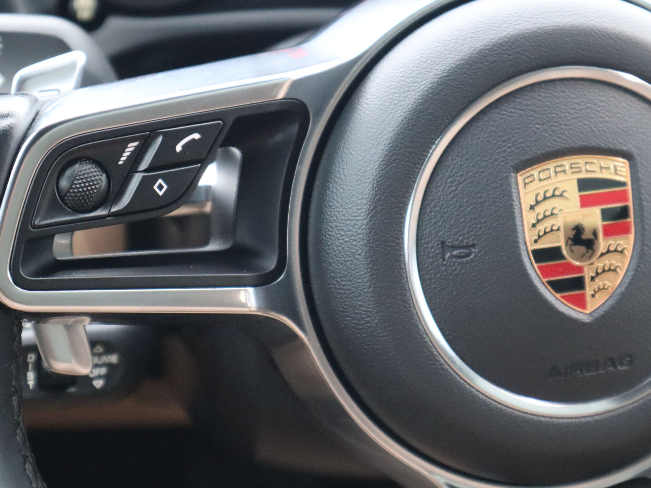 Porsche Macan  2019 à Vancouver, Colombie-Britannique