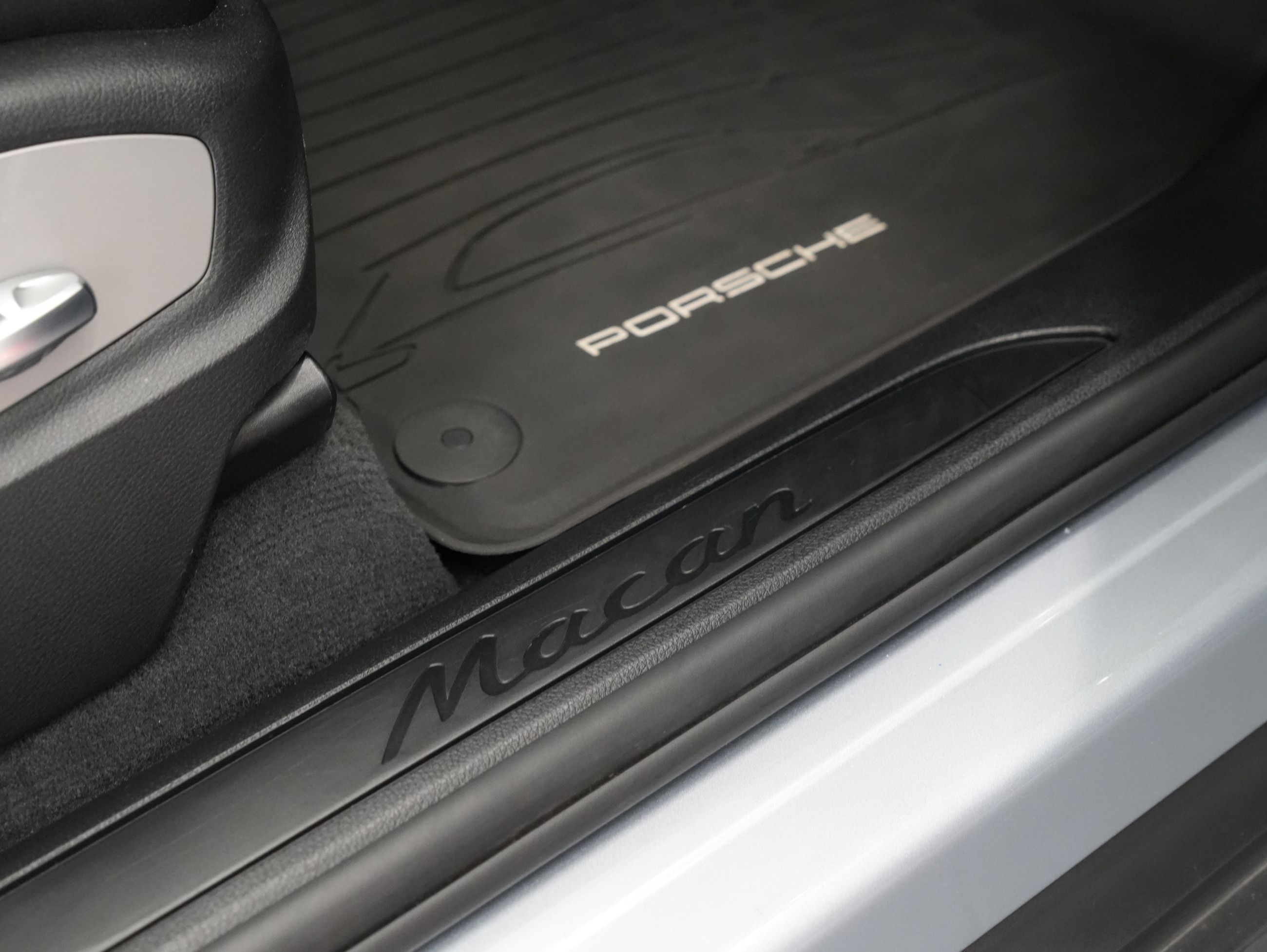 Porsche Macan  2019 à Vancouver, Colombie-Britannique