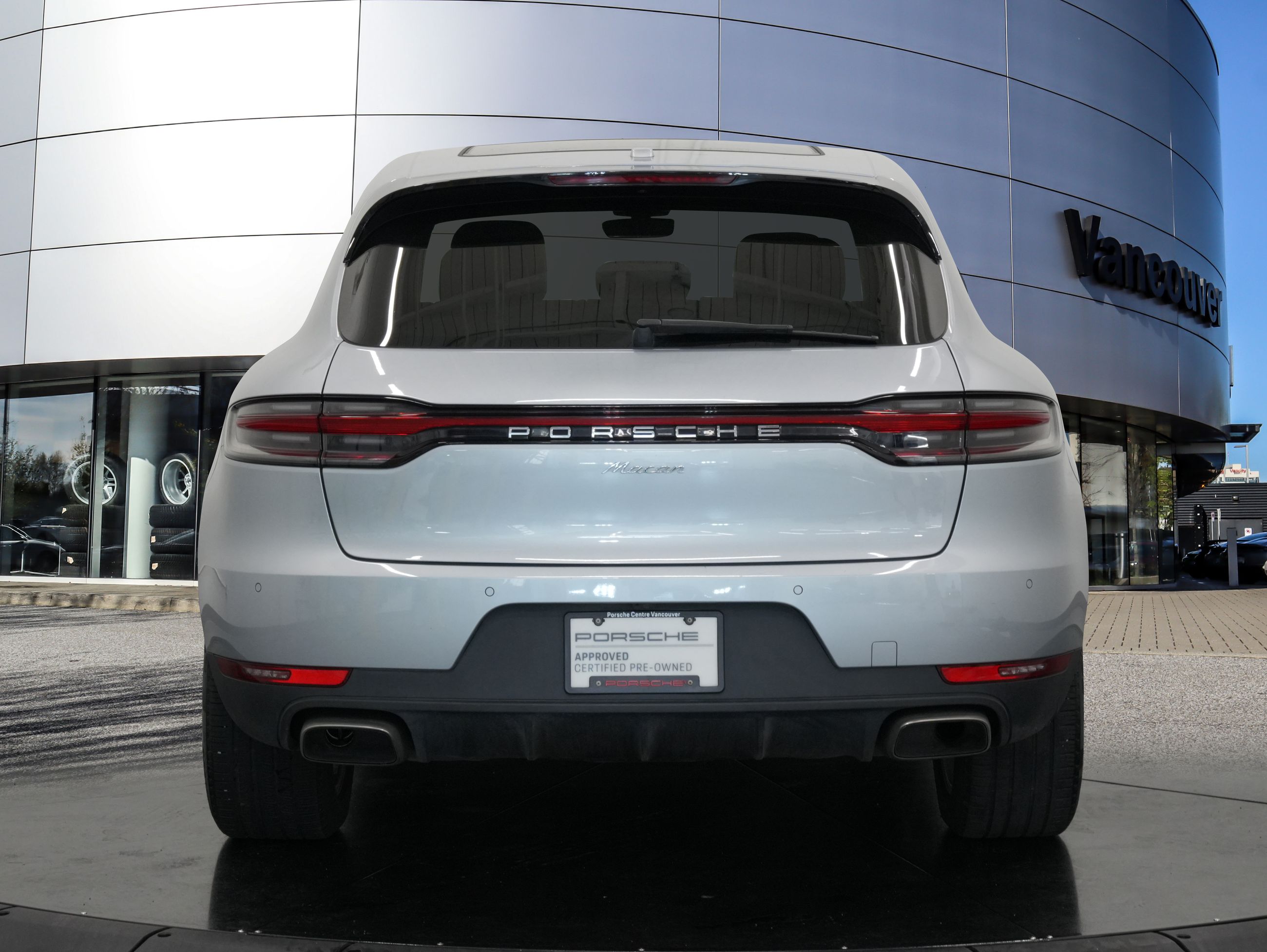 Porsche Macan  2019 à Vancouver, Colombie-Britannique