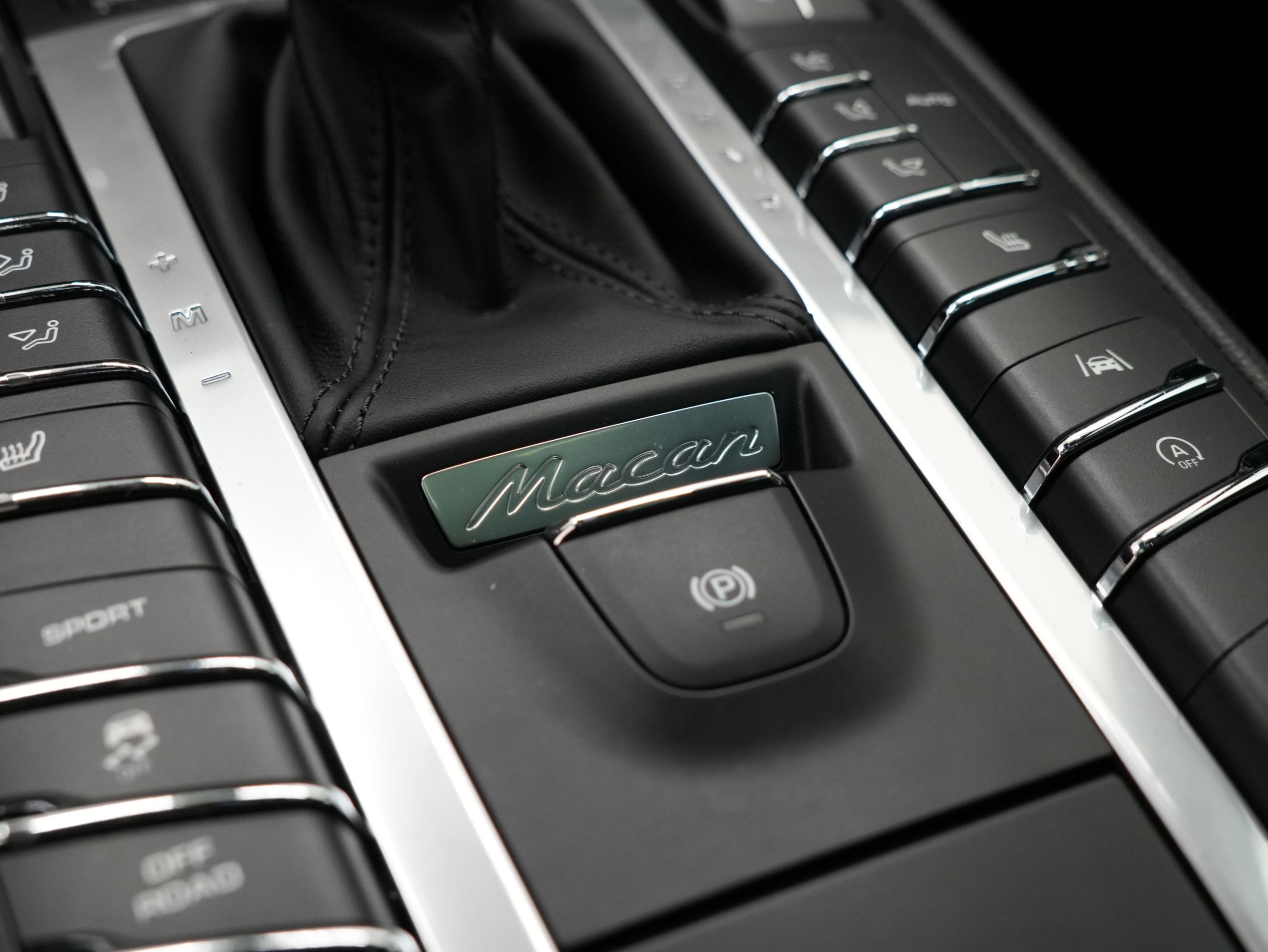 Porsche Macan  2019 à Vancouver, Colombie-Britannique