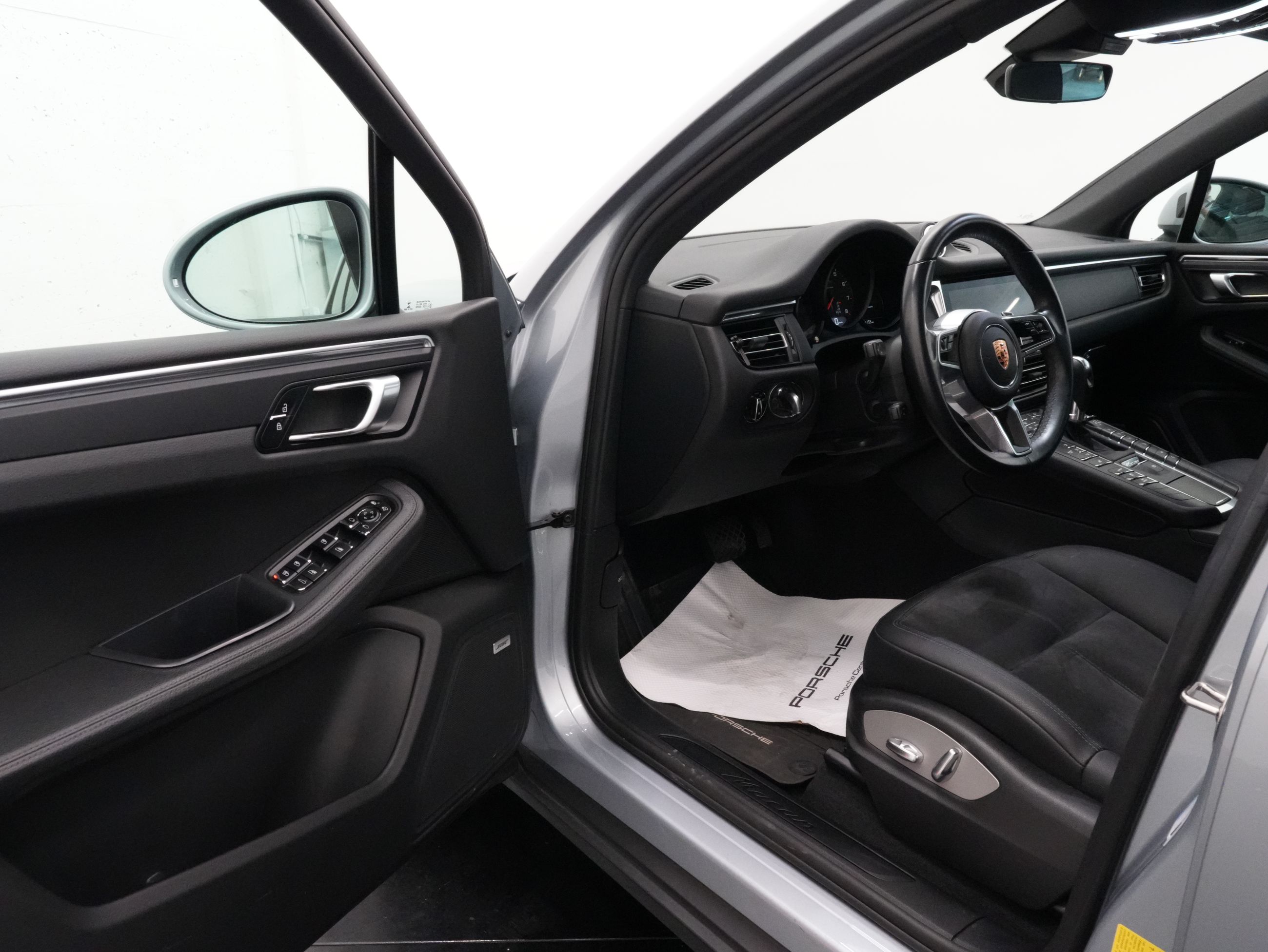 Porsche Macan  2019 à Vancouver, Colombie-Britannique