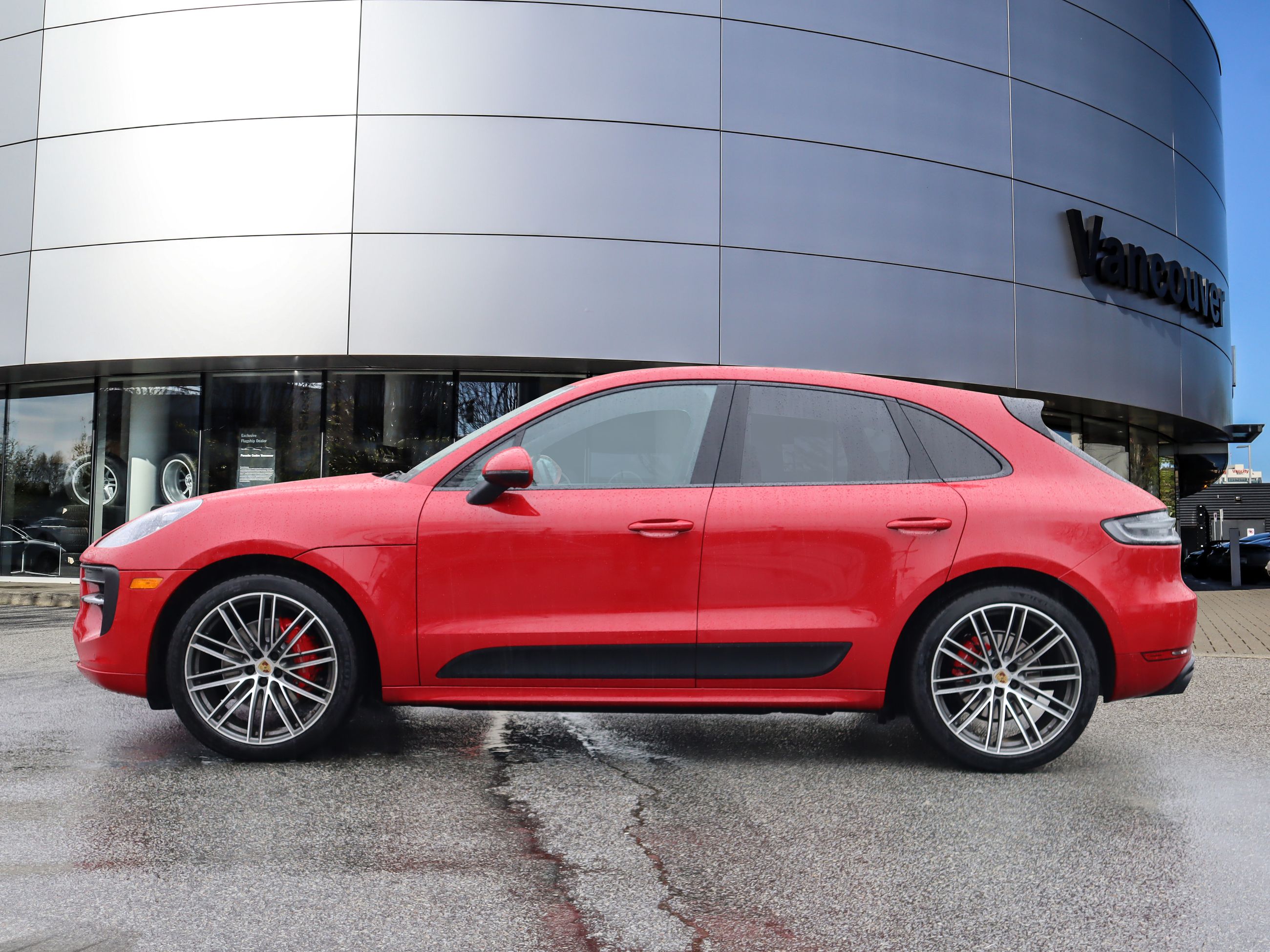 Porsche Macan  2020 à Vancouver, Colombie-Britannique