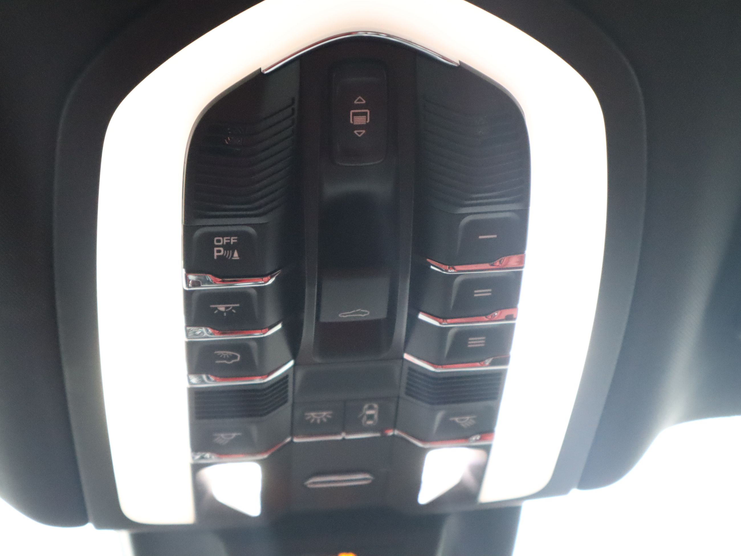 Porsche Macan  2020 à Vancouver, Colombie-Britannique