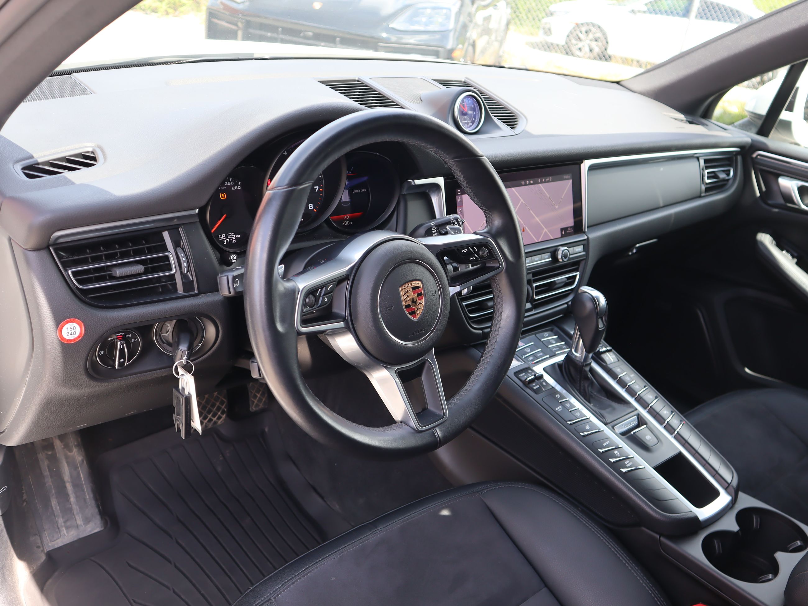 Porsche Macan  2020 à Vancouver, Colombie-Britannique