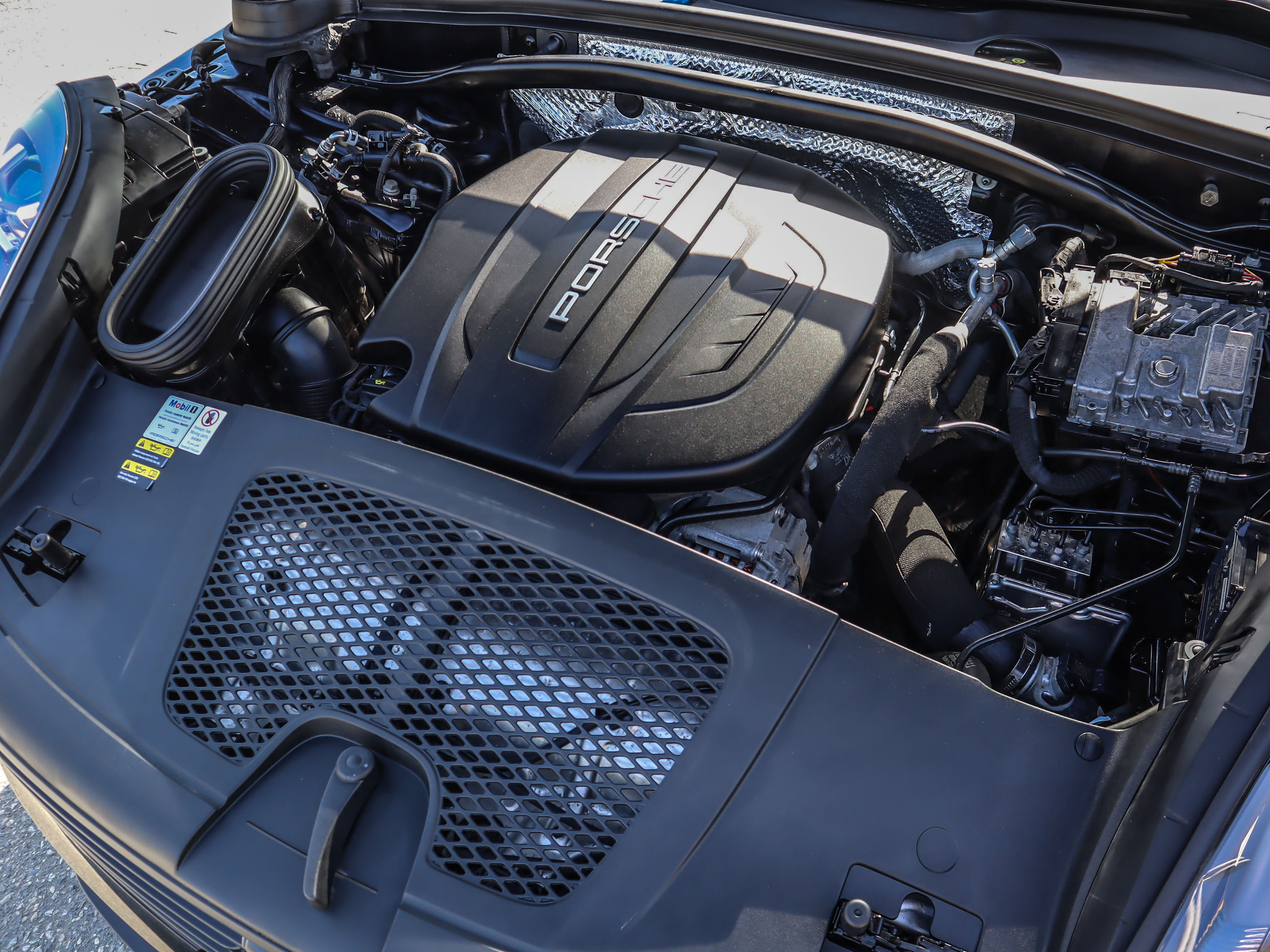 2021 Porsche Macan in Vancouver, British Columbia