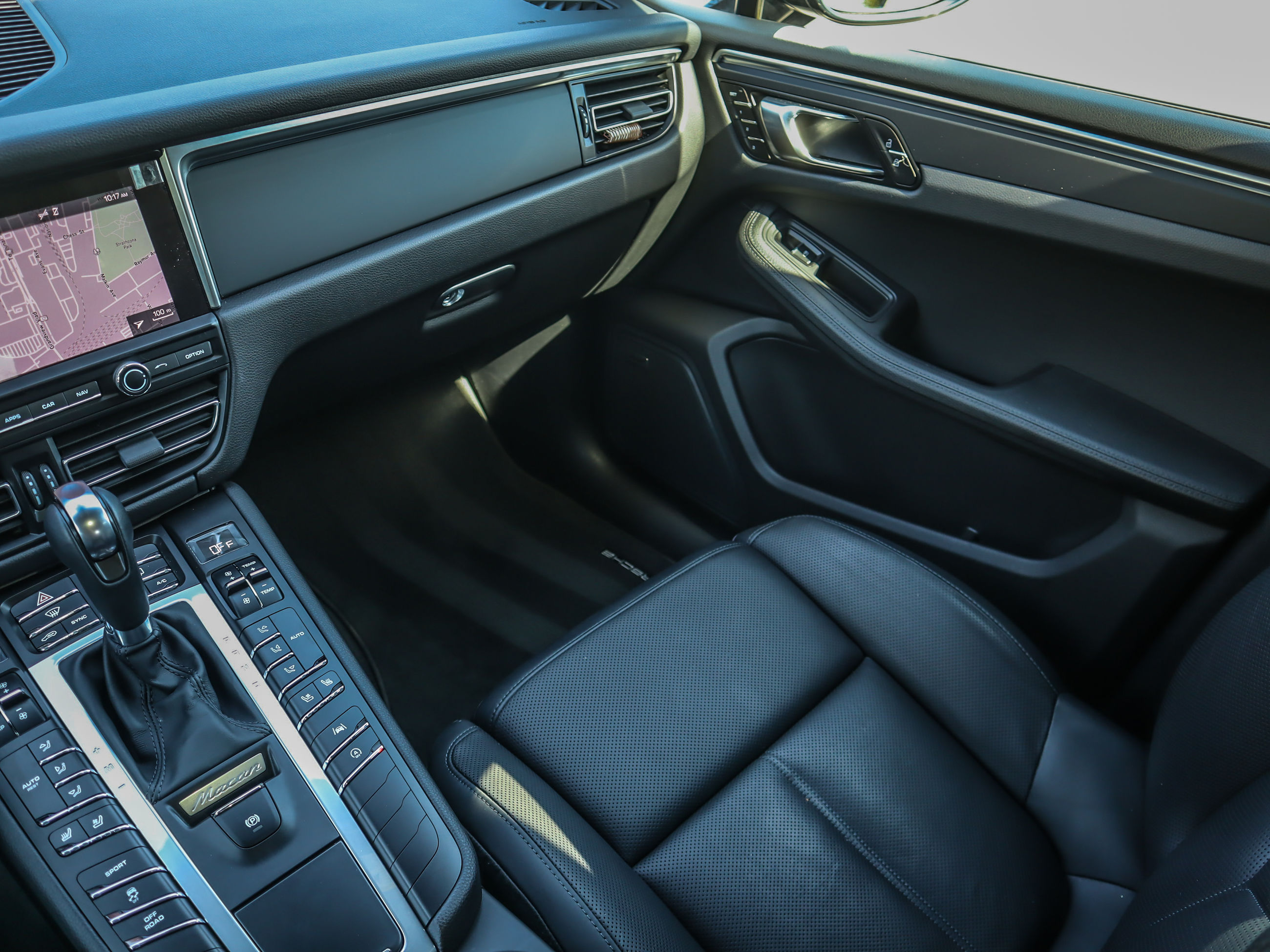 2021 Porsche Macan in Vancouver, British Columbia