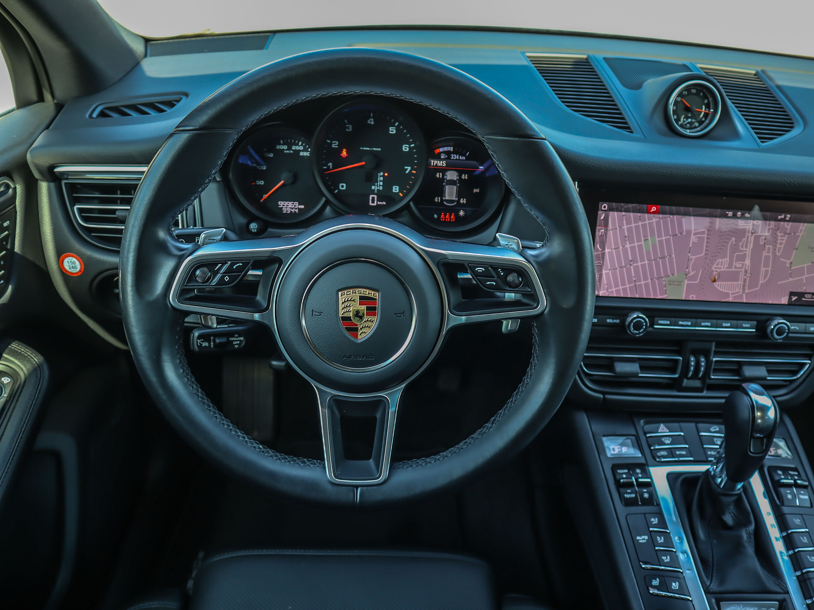 2021 Porsche Macan in Vancouver, British Columbia