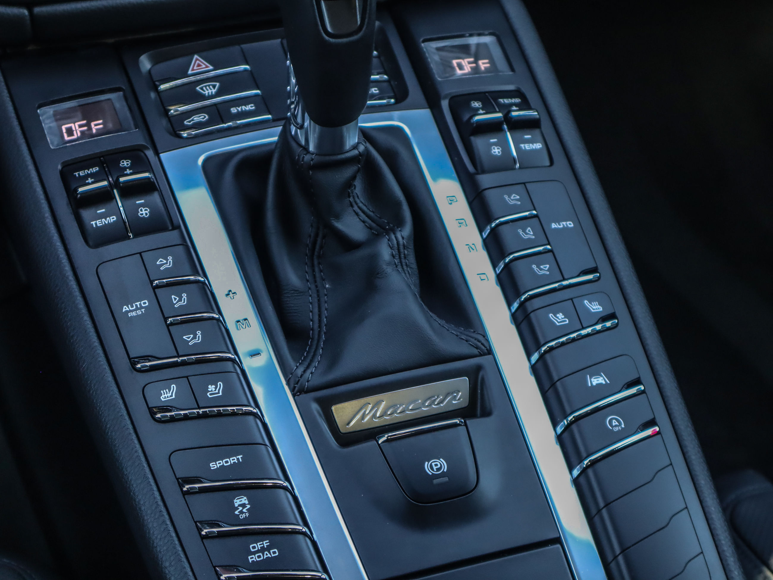 2021 Porsche Macan in Vancouver, British Columbia