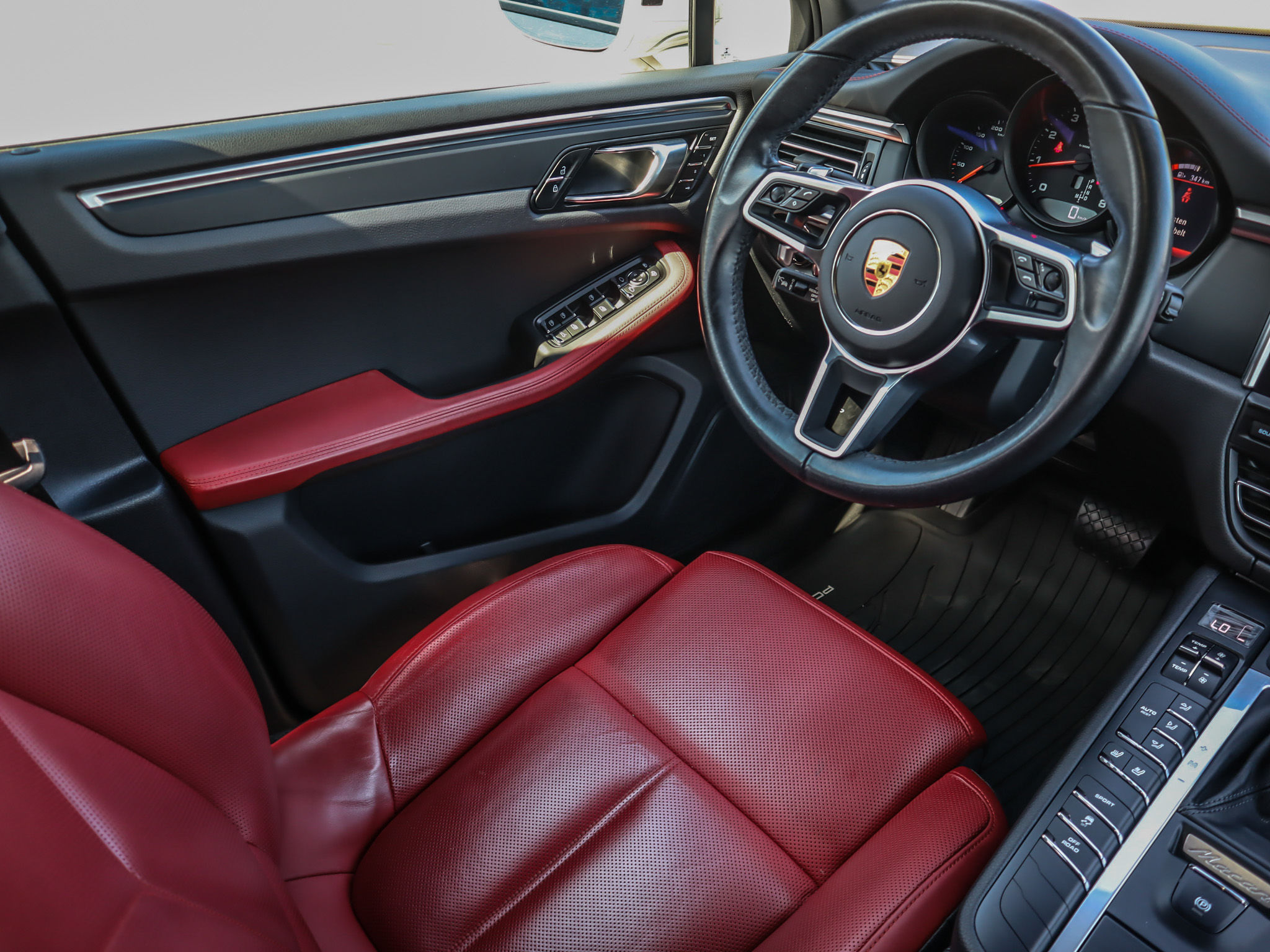 Porsche Macan  2021 à Vancouver, Colombie-Britannique
